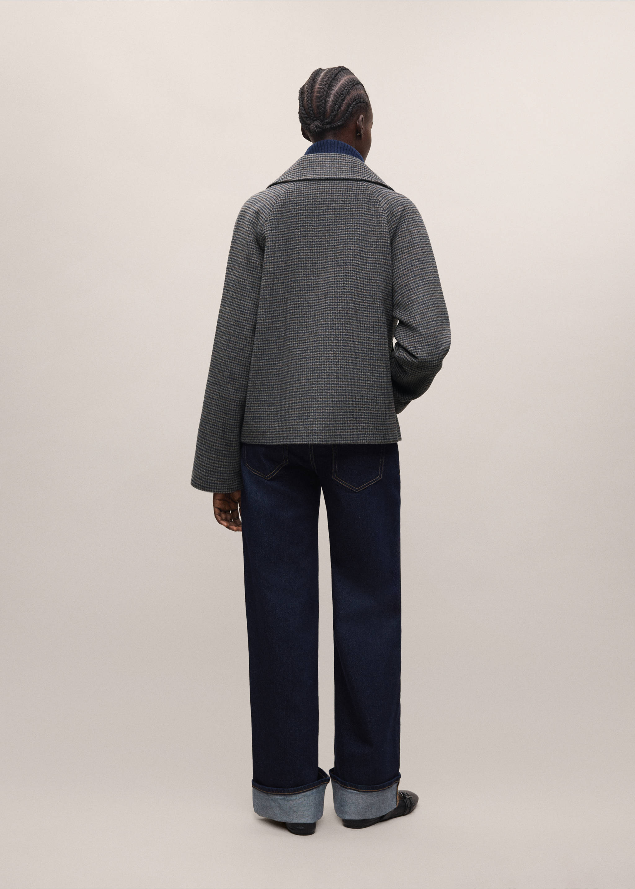 Back view of a grey houndstooth coat with wide collar and piping., Sand. Ref: 37036321-01.