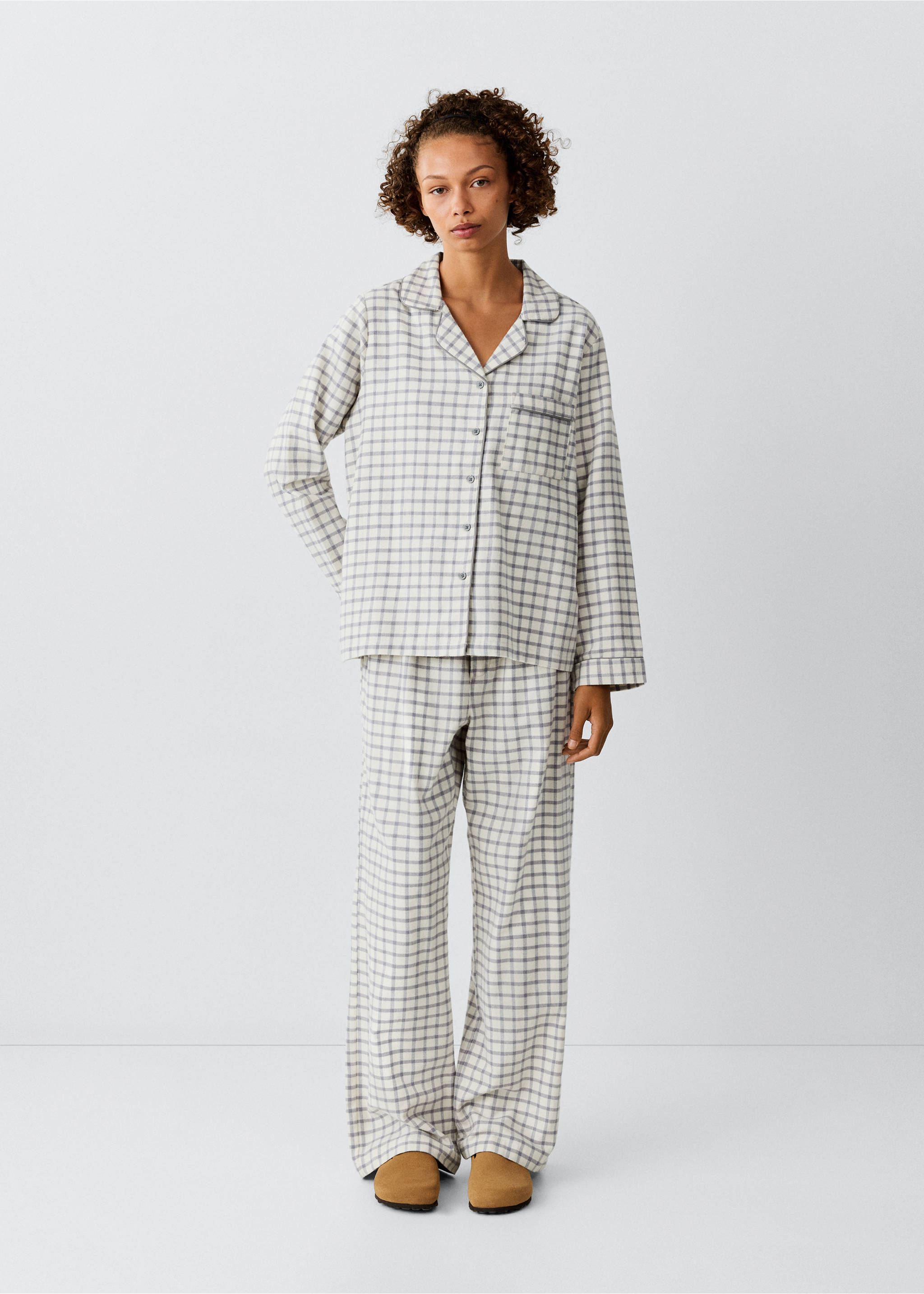 Checked cotton pyjamas with contrast piping - General plane, Off White. Ref: 37036326-00.