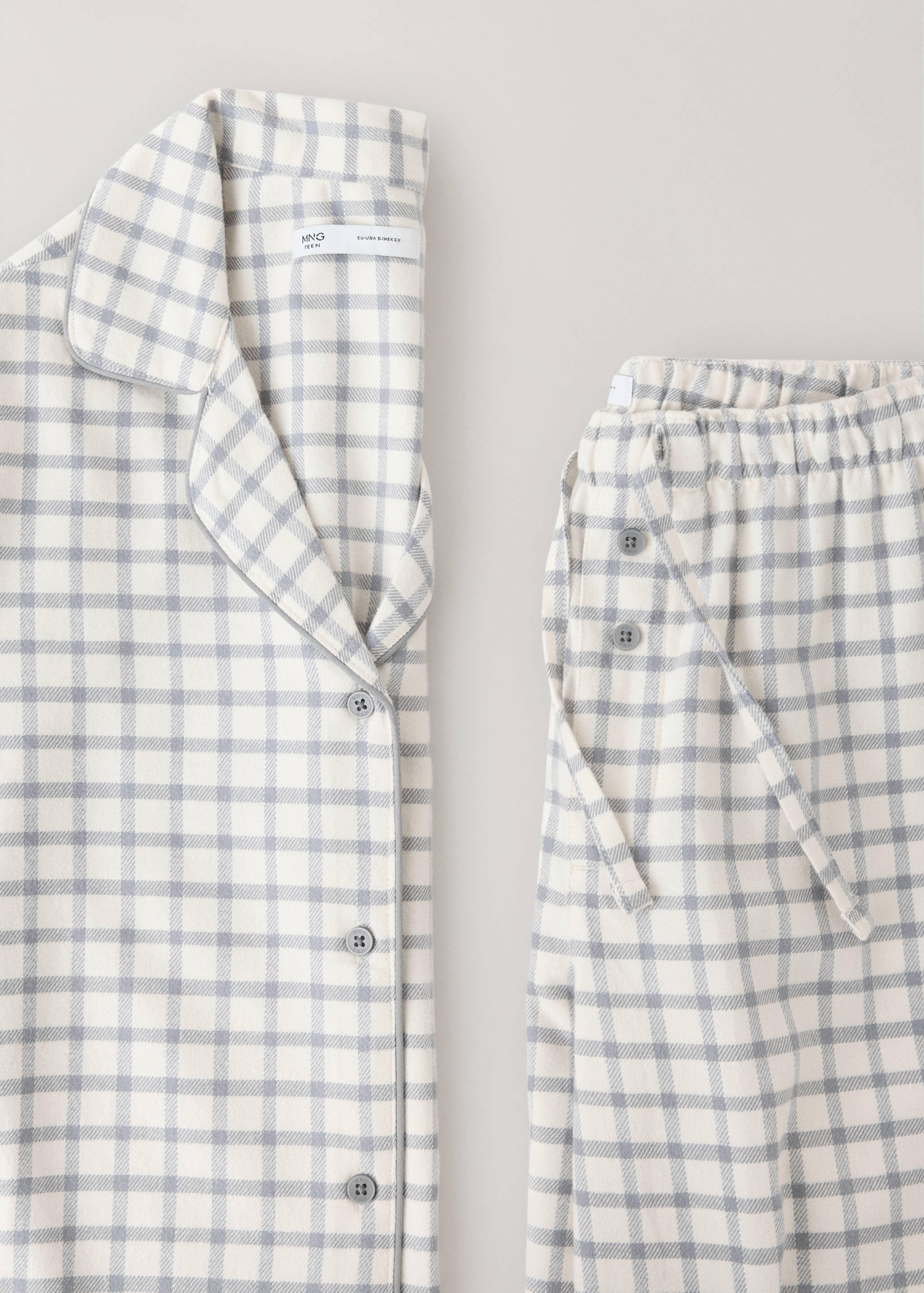 Checked cotton pyjamas with contrast piping - Details of the article 0