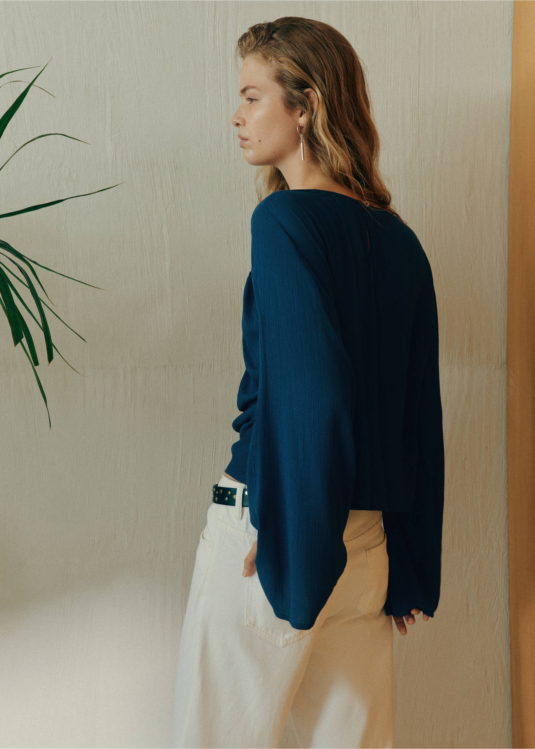 Flowy blouse with gathered detail - Reverse of the article, Petrol Blue. Ref: 37036345-00.