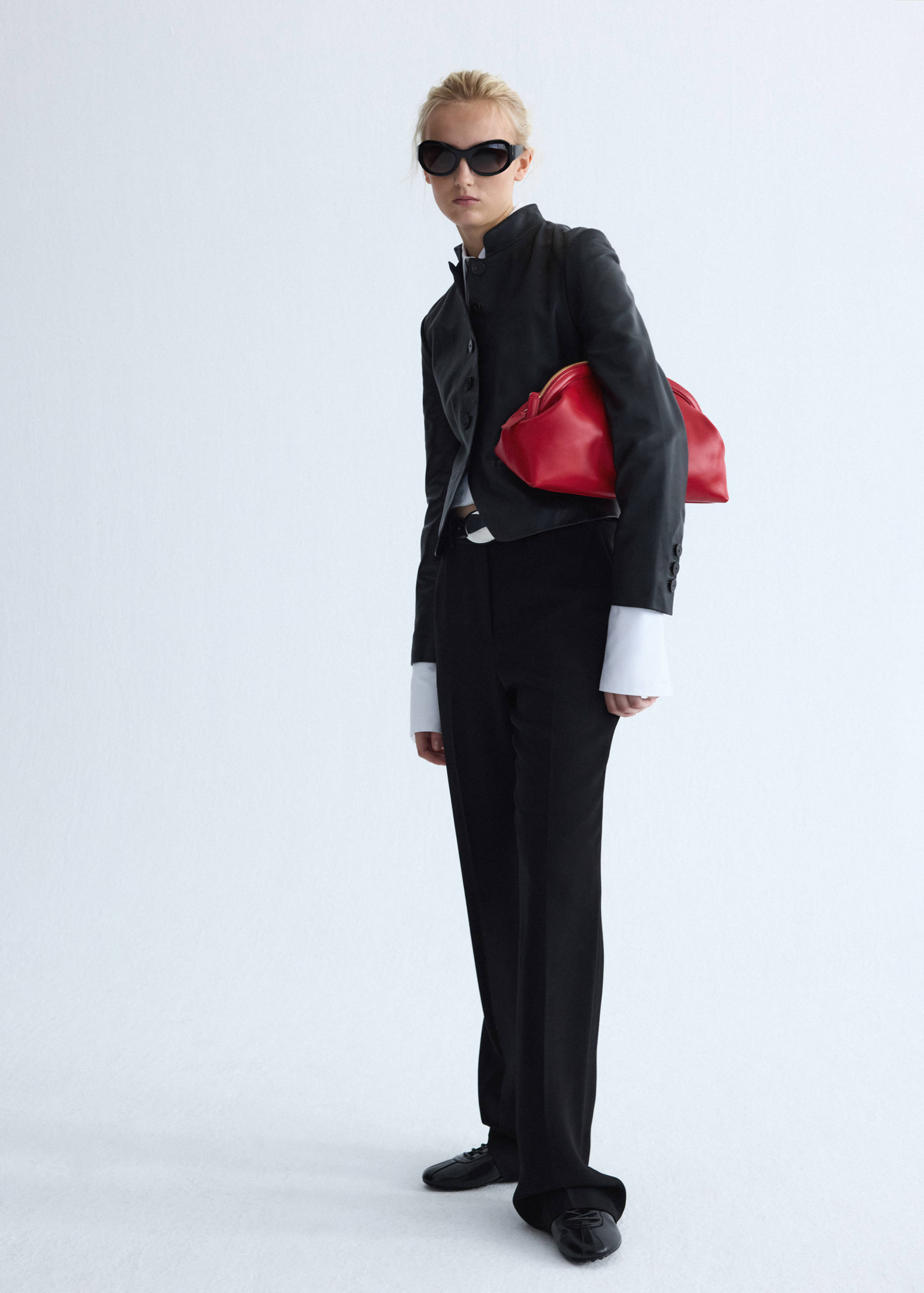 Leather jacket with strap collar - General plane