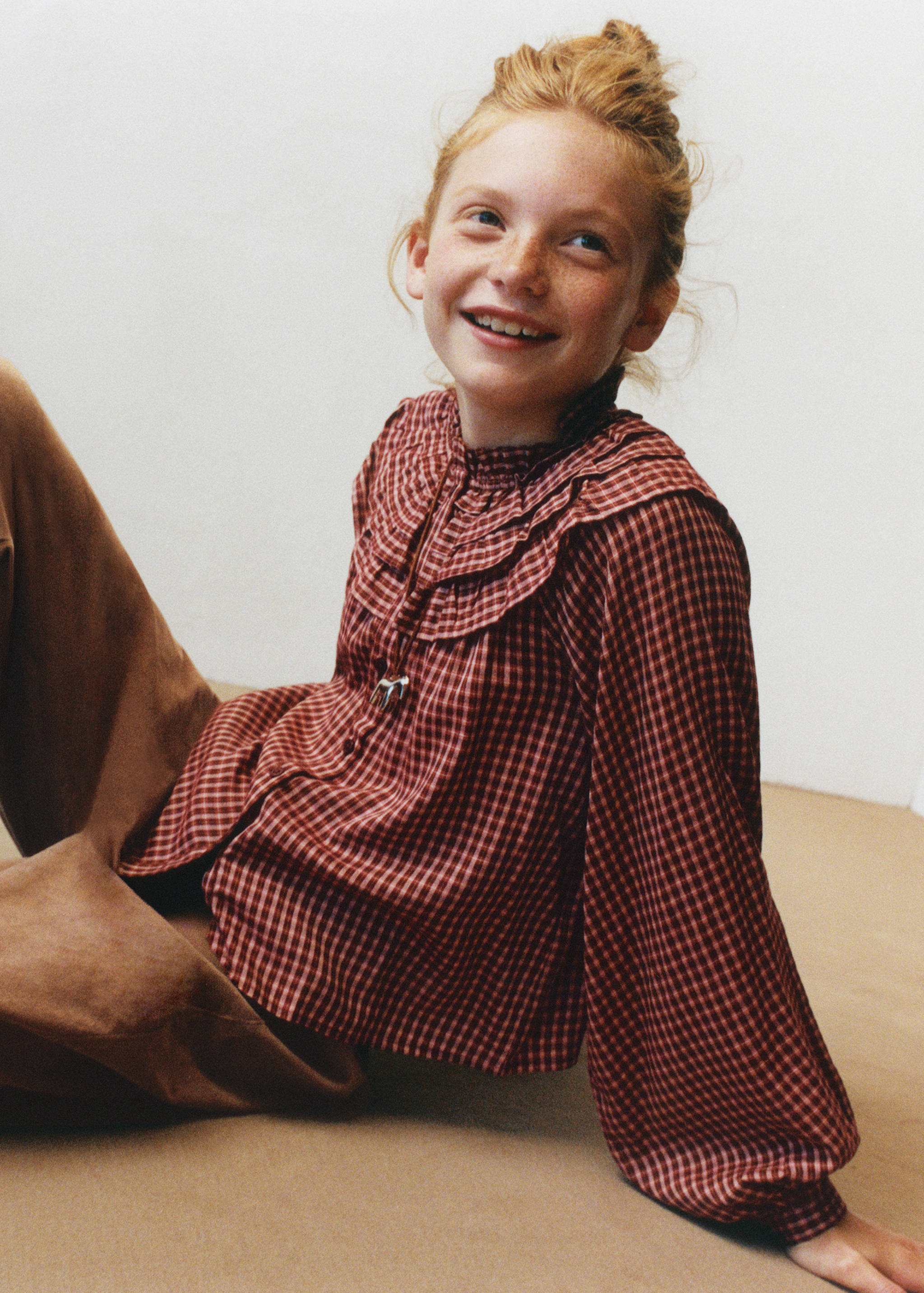 Checked frills shirt - Details of the article 5
