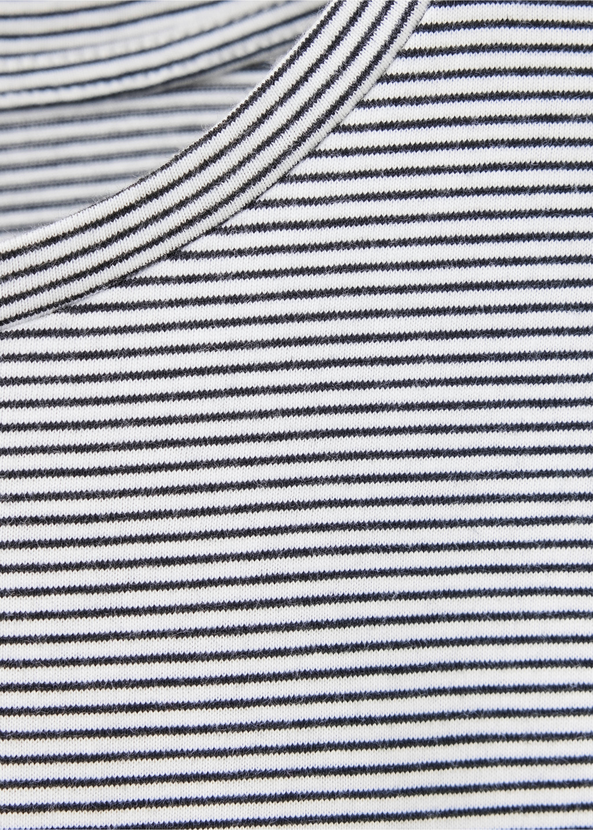Long-sleeved fine-striped cotton T-shirt - Details of the article 8, Off White. Ref: 37036353-00.