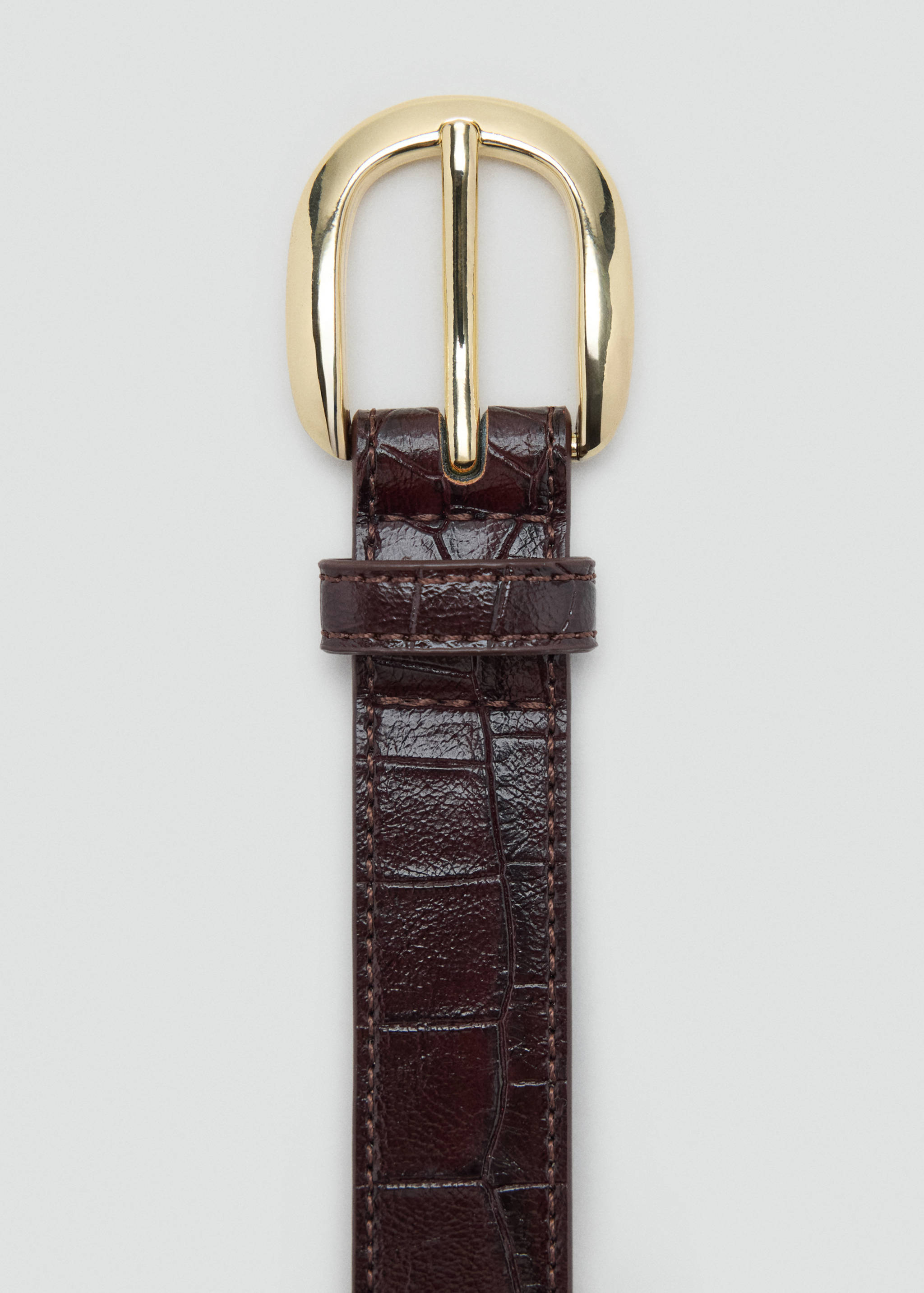 Crocodile-effect belt with metal buckle - Details of the article 1