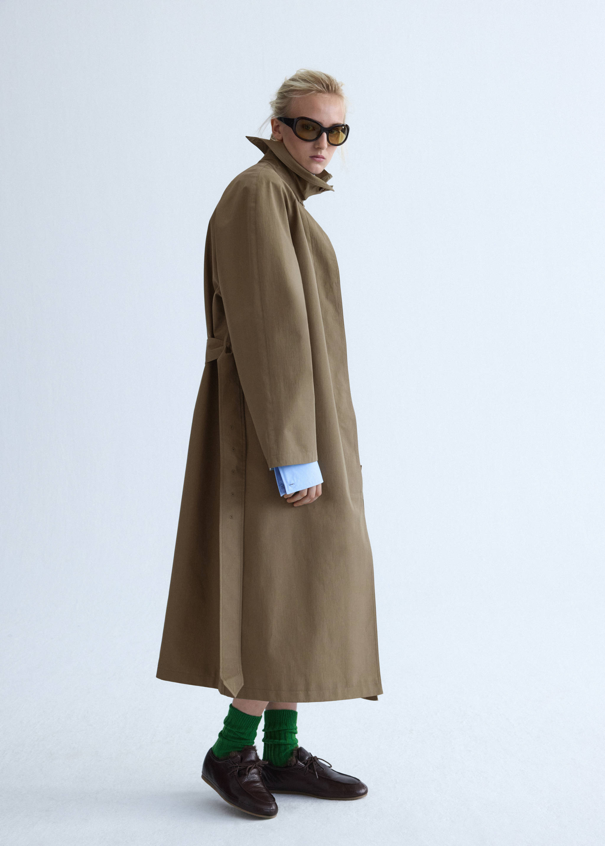 Oversized trench coat with belt - General plane