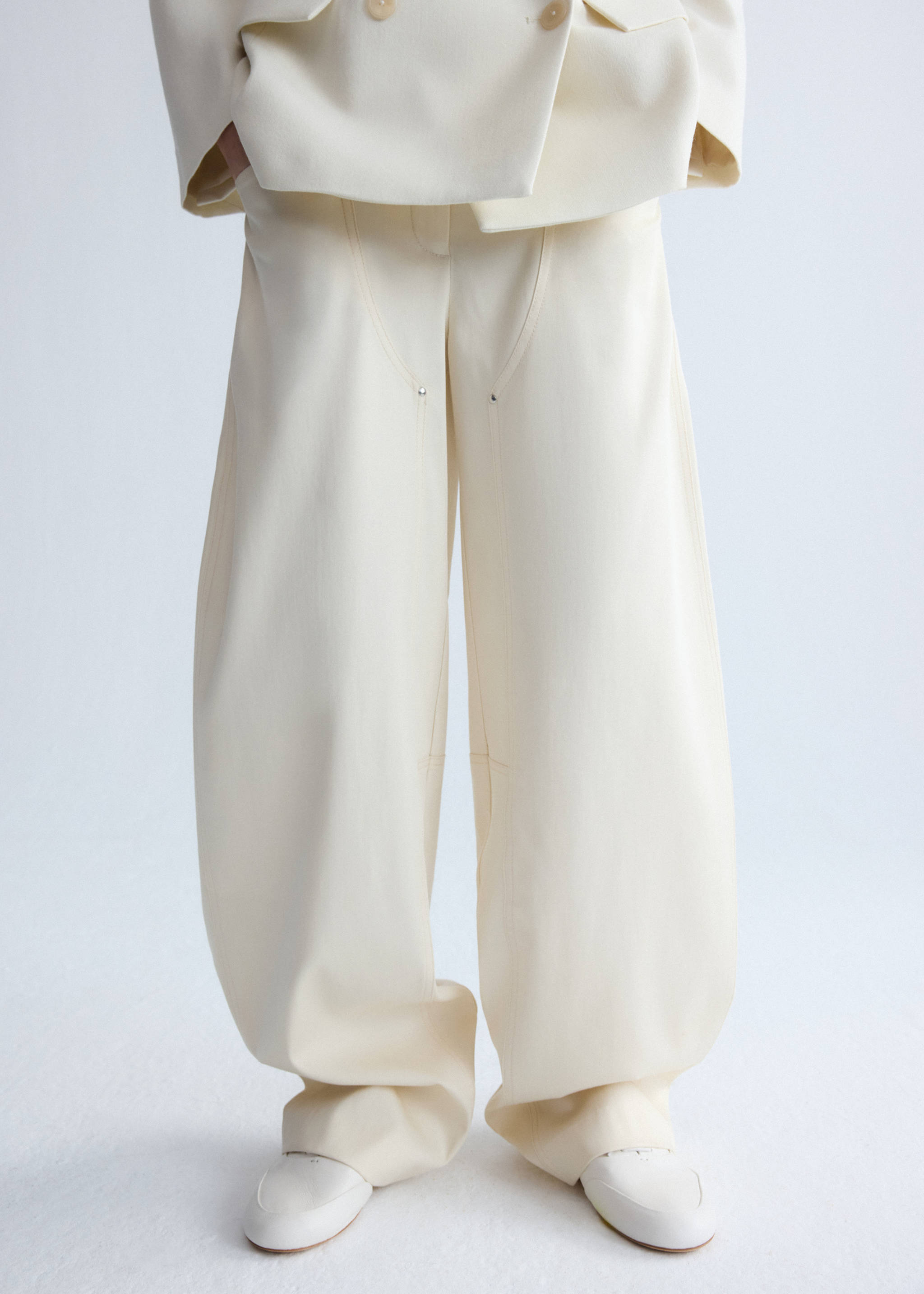 Balloon trousers with decorative seams - Medium plane