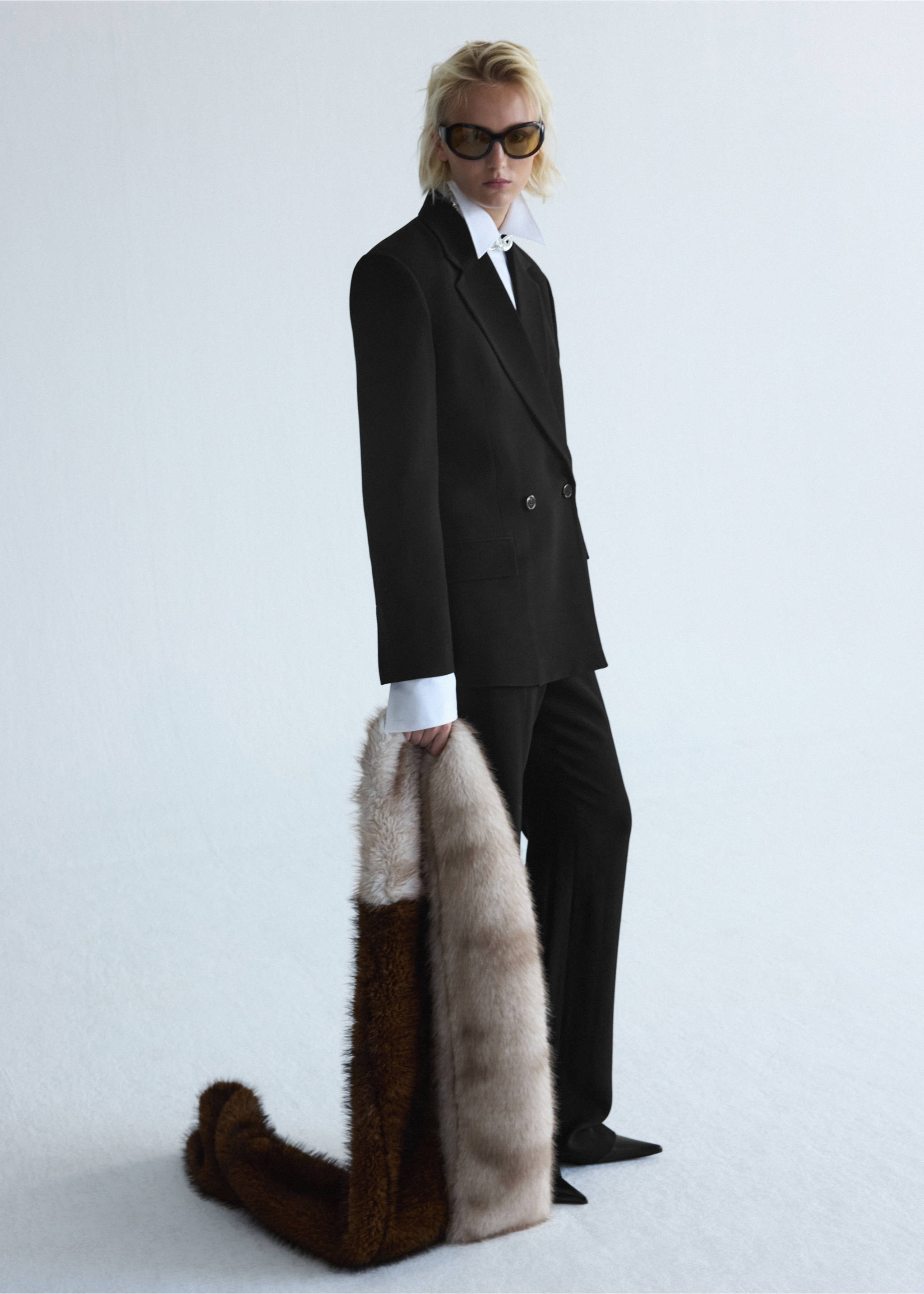 Fitted double-breasted blazer - General plane, Black. Ref: 37036366-00.