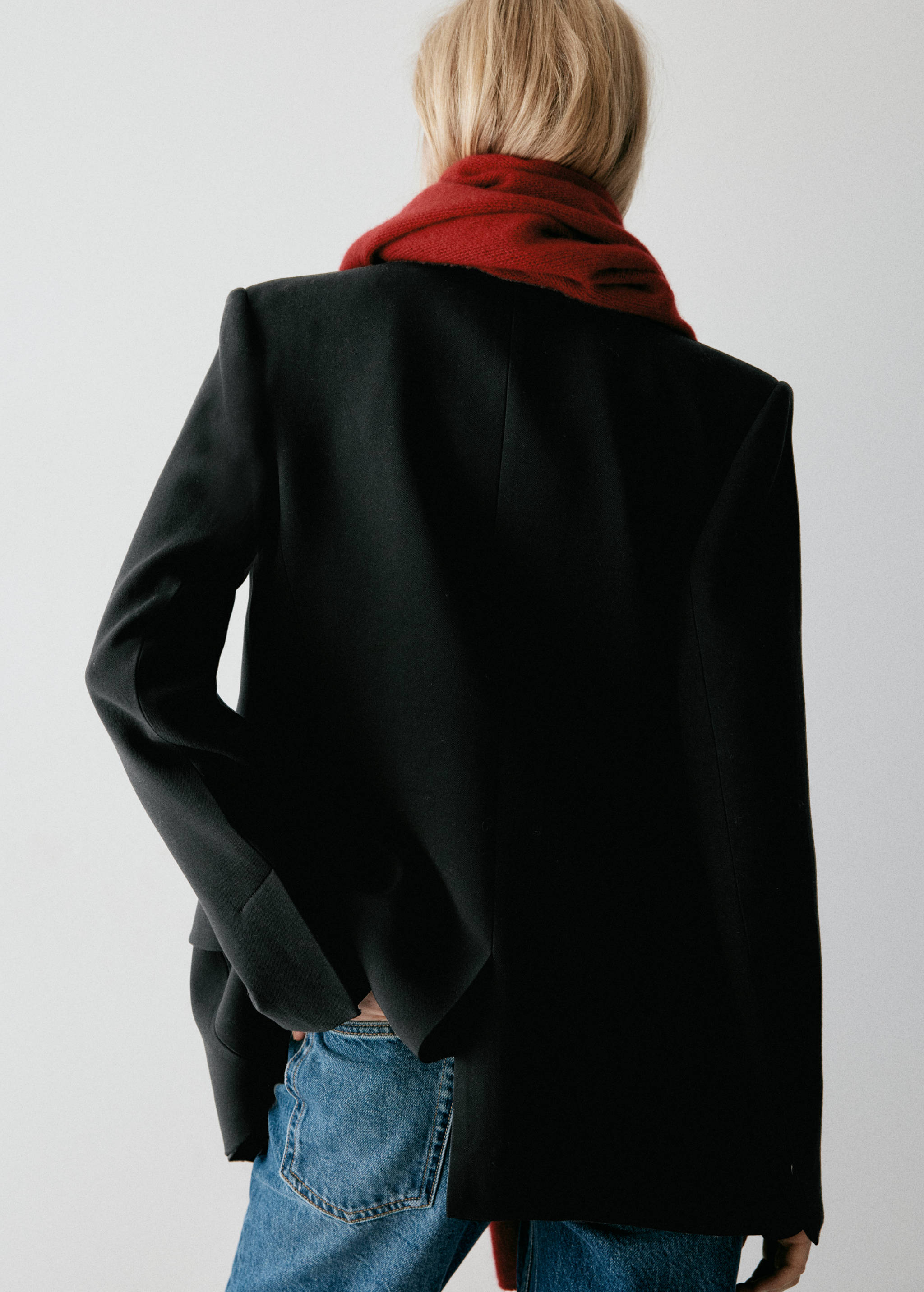 Double-breasted suit jacket - Reverse of the article