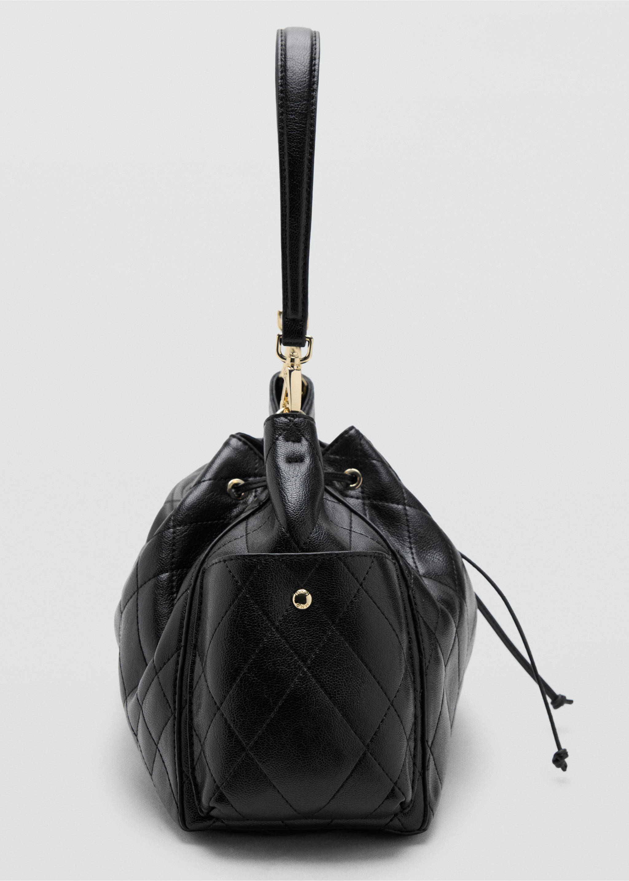 Quilted shoulder bag - Details of the article 2, Black. Ref: 37036367-00.