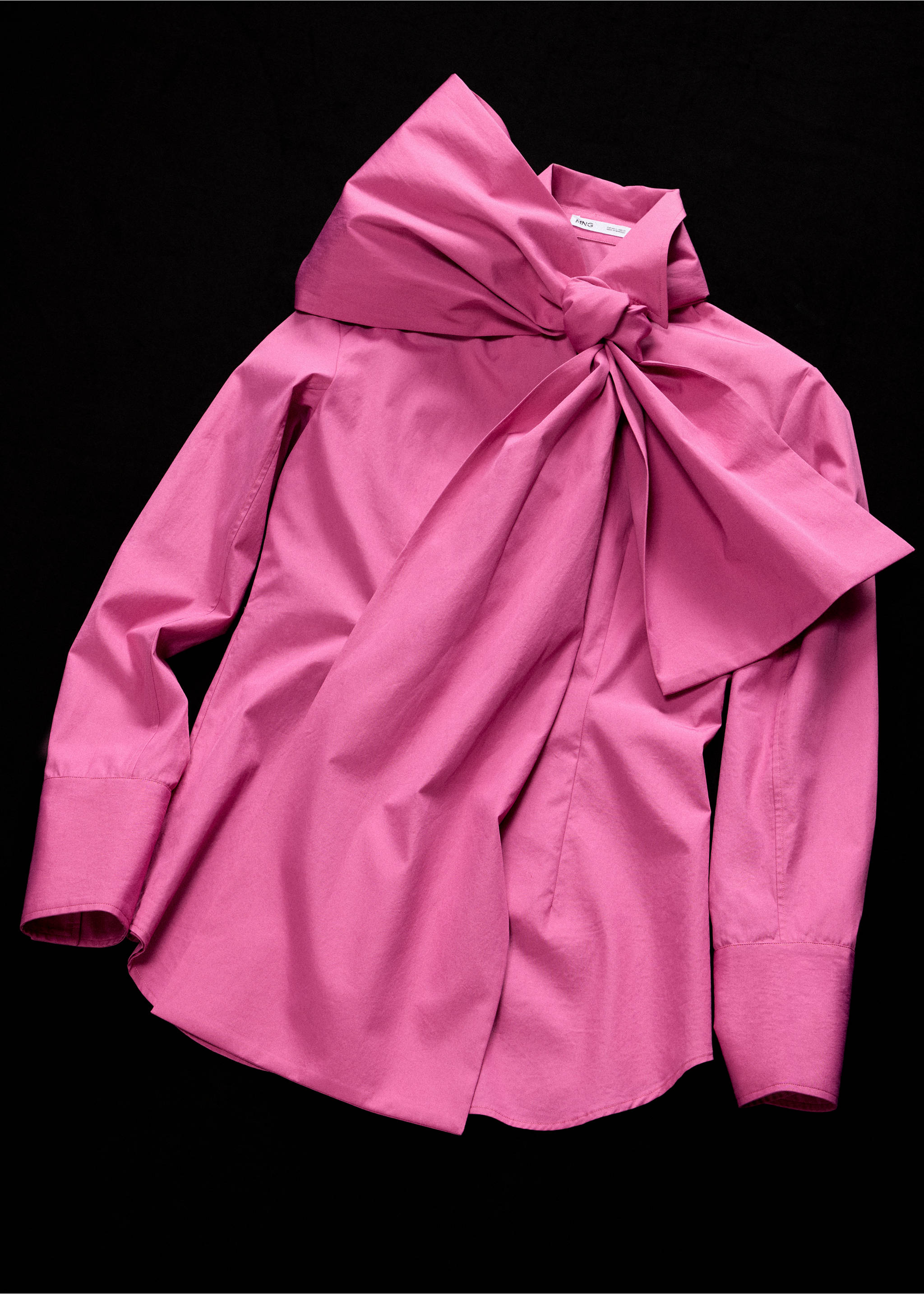Fitted blouse with maxi bow - Details of the article 5, Pink. Ref: 37036369-00.