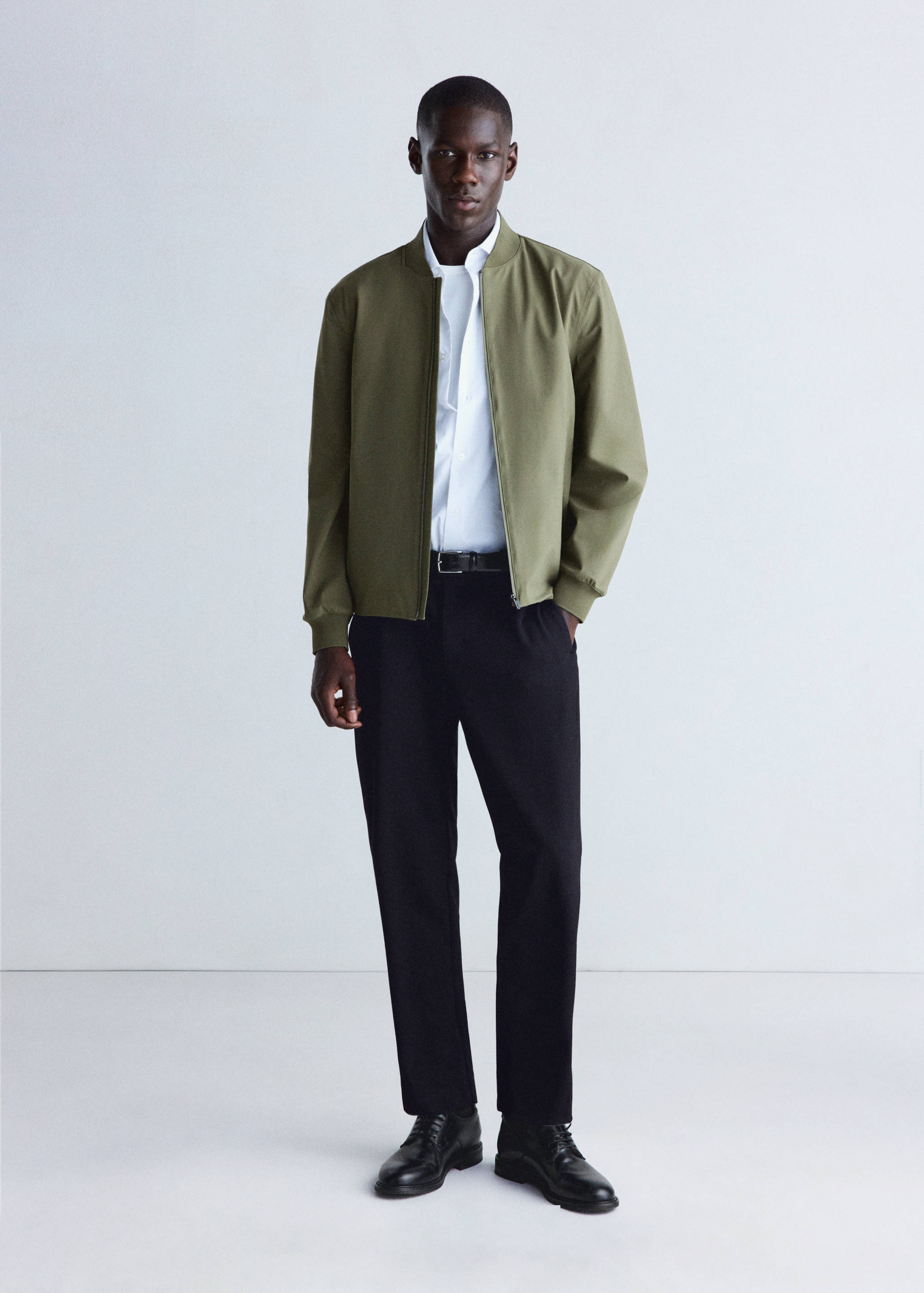 Waterproof, thermoregulating bomber jacket - General plane