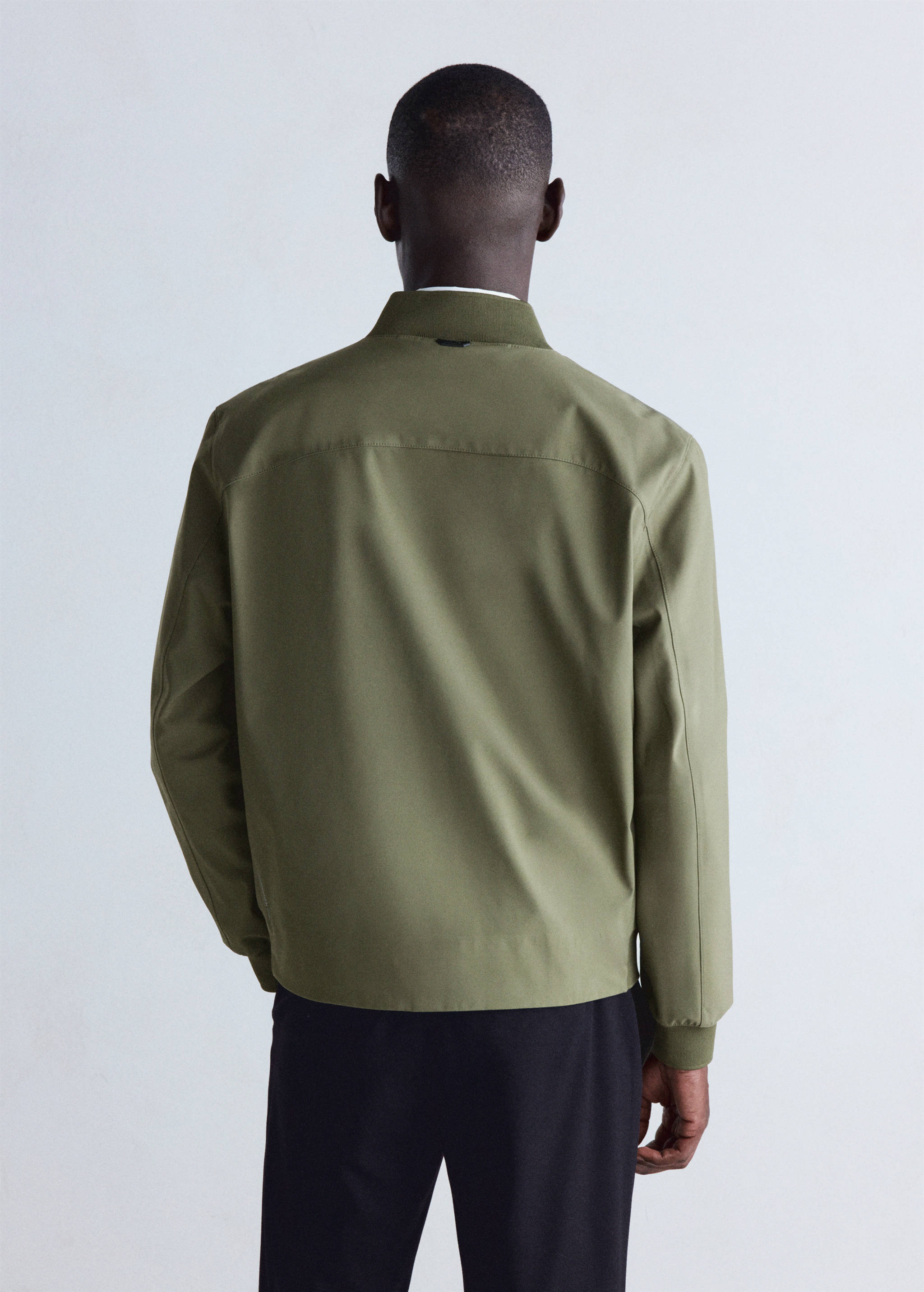 Waterproof, thermoregulating bomber jacket - Reverse of the article