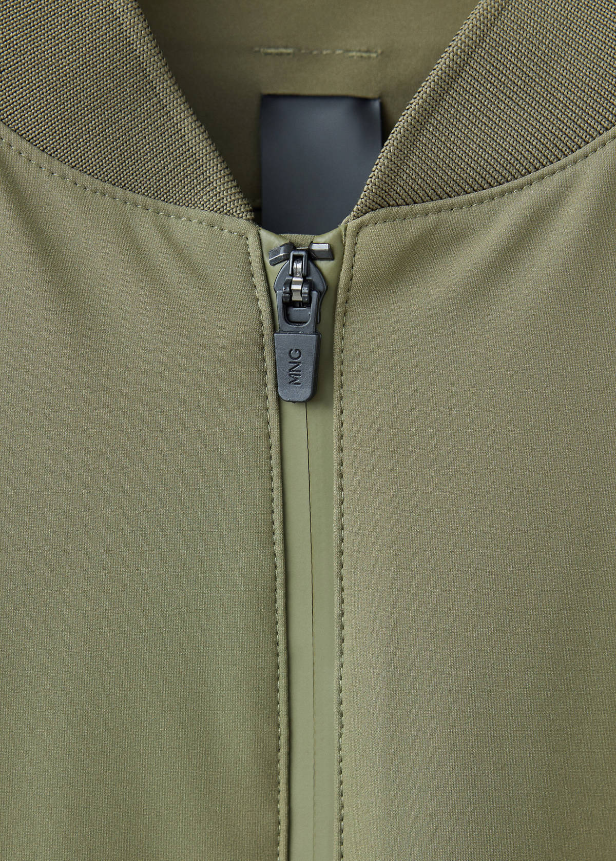 Waterproof, thermoregulating bomber jacket — Khaki