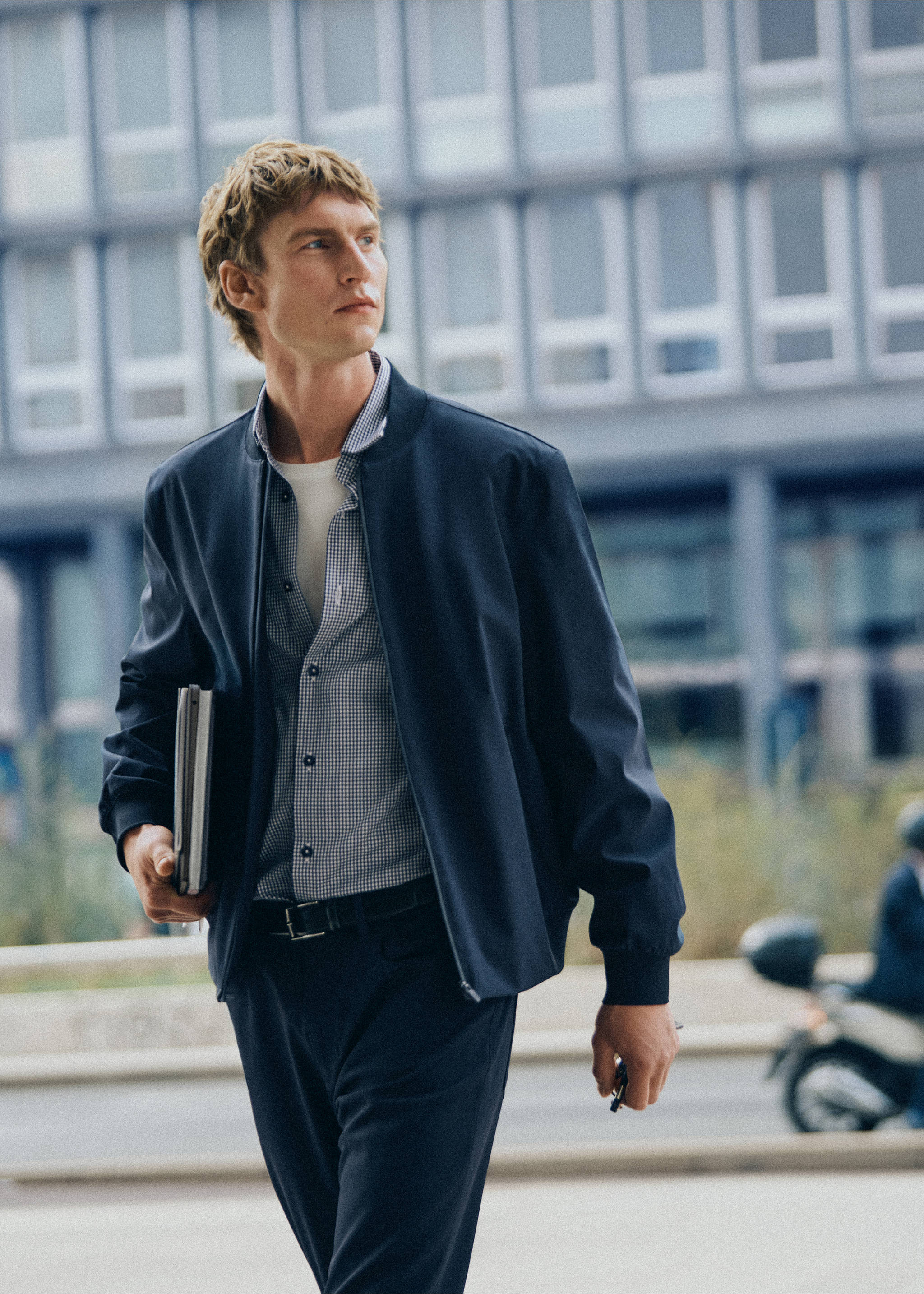 Waterproof, thermoregulating bomber jacket - Details of the article 5, Night Blue. Ref: 37036725-00.