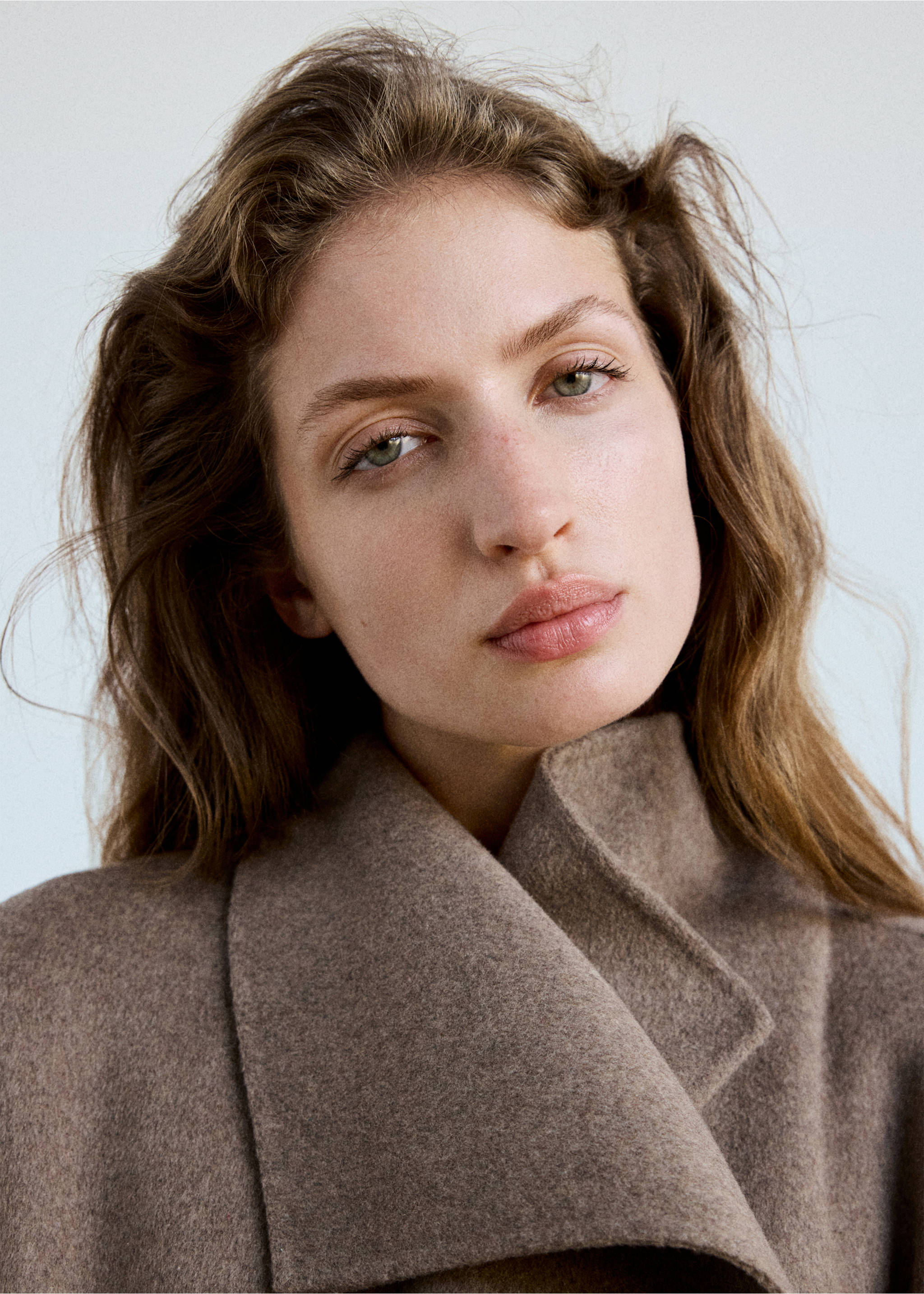 Handmade wool coat with belt - Details of the article 1, Medium Brown. Ref: 37036728-00.