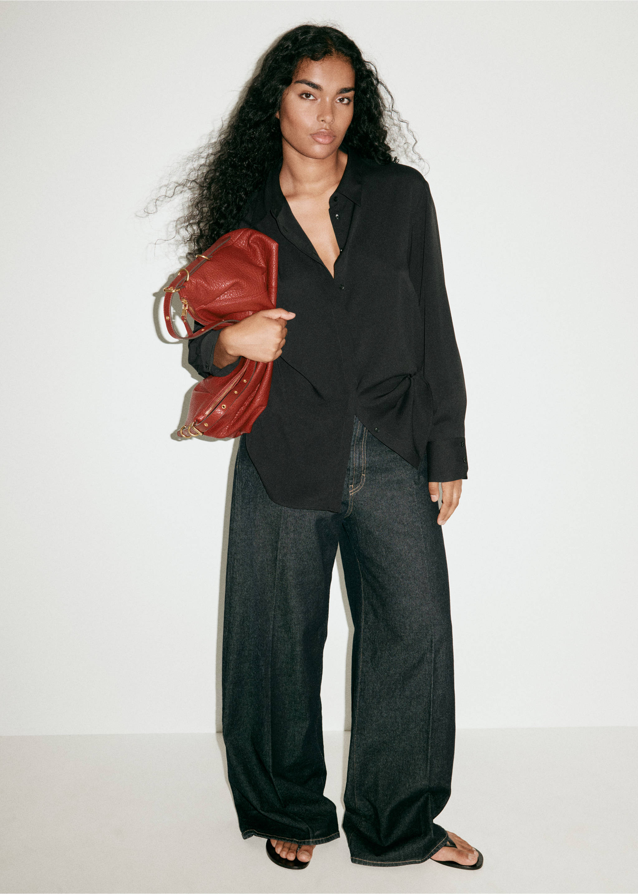 Satin shirt with concealed placket - Details of the article 6, Black. Ref: 37036729-00.
