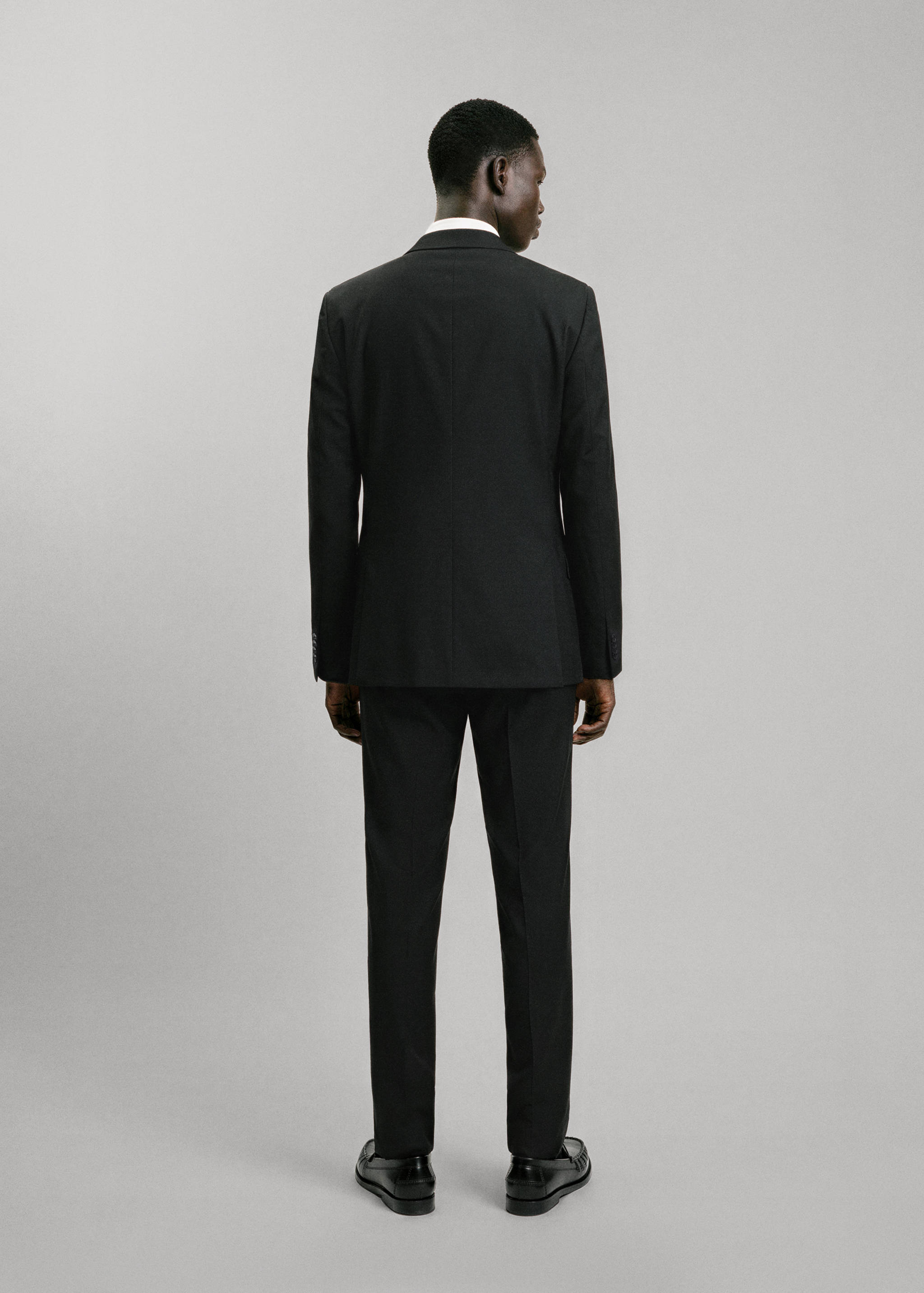 Blazer reto com bolsos de aba - Verso do artigo