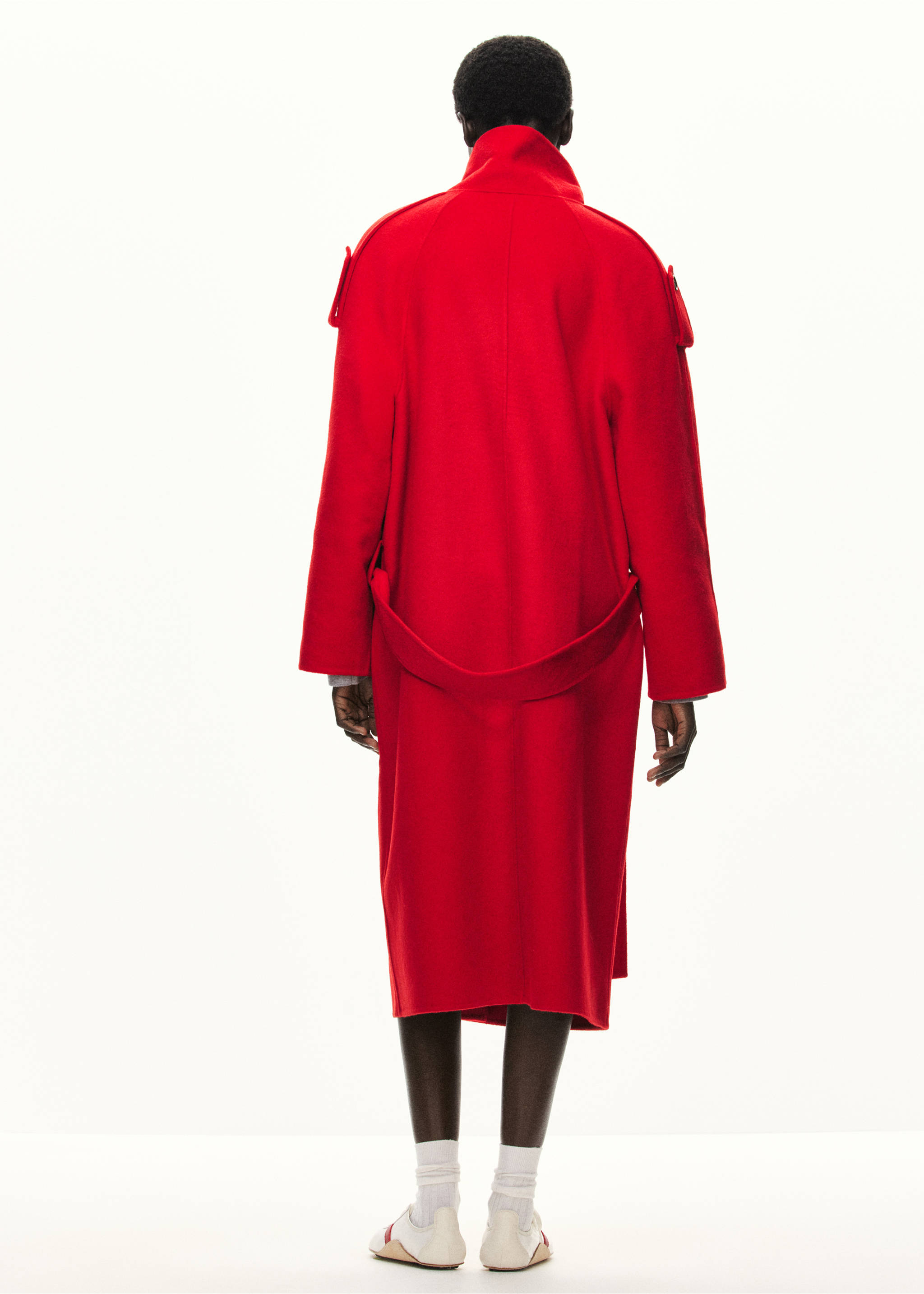 Woollen coat with belt - Reverse of the article, Red. Ref: 37036740-00.