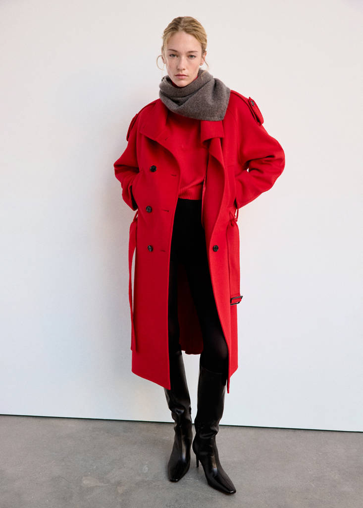 Woollen coat with belt by Mango