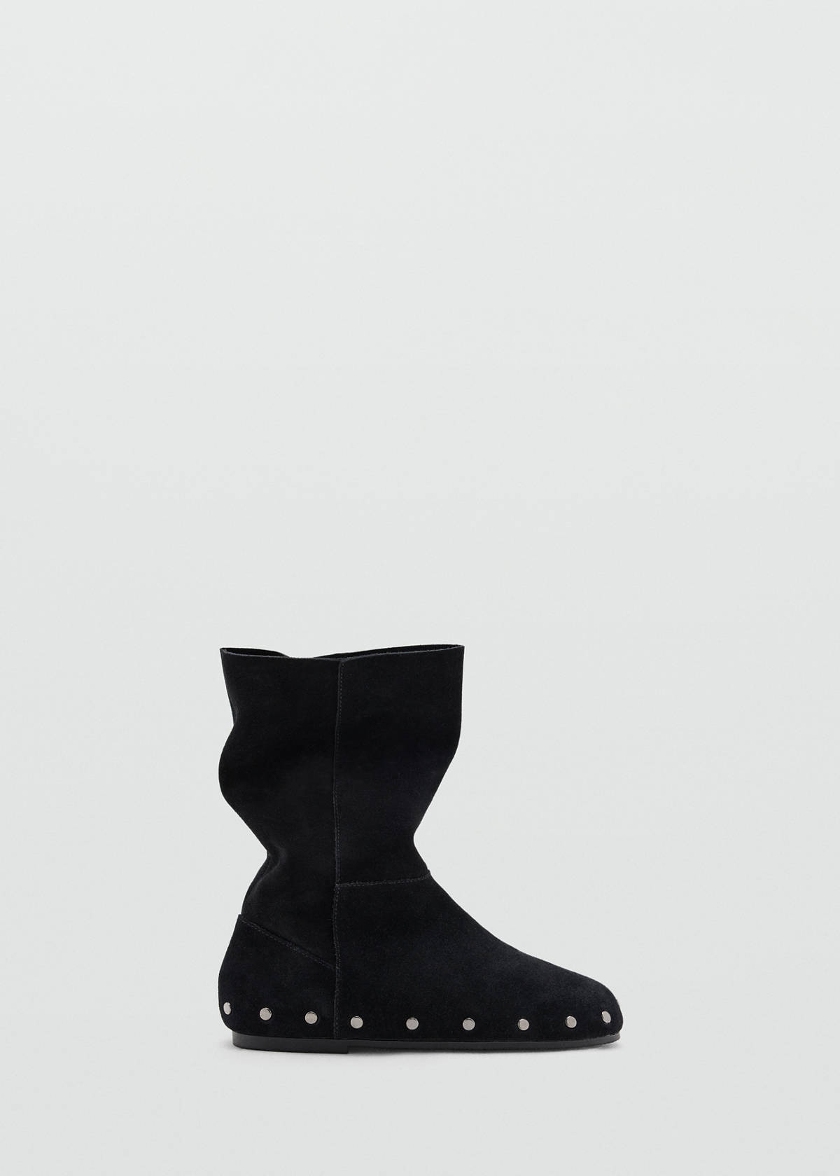 Studded leather boots — Black