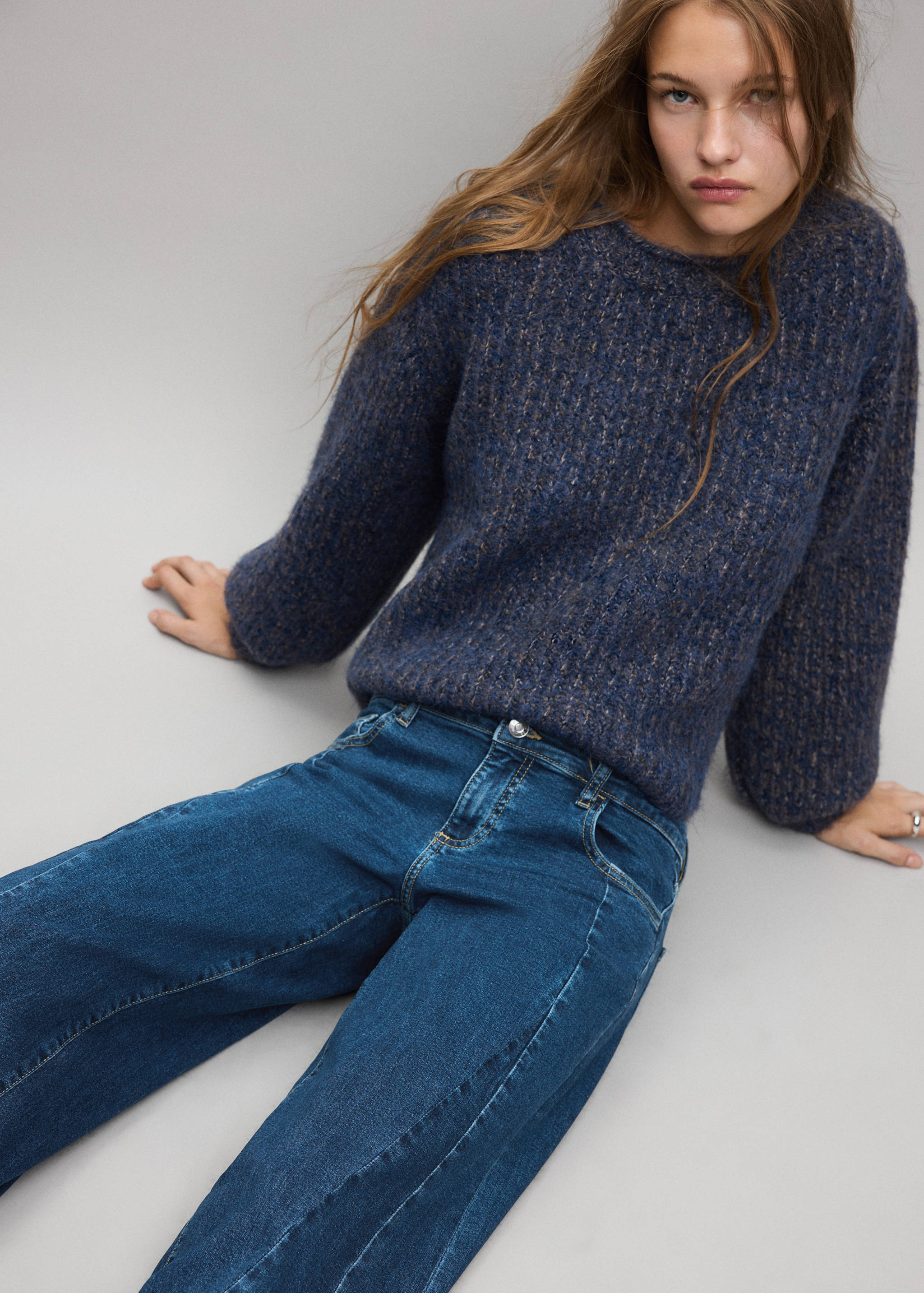 Wide-leg jeans with decorative stitching - Details of the article 2
