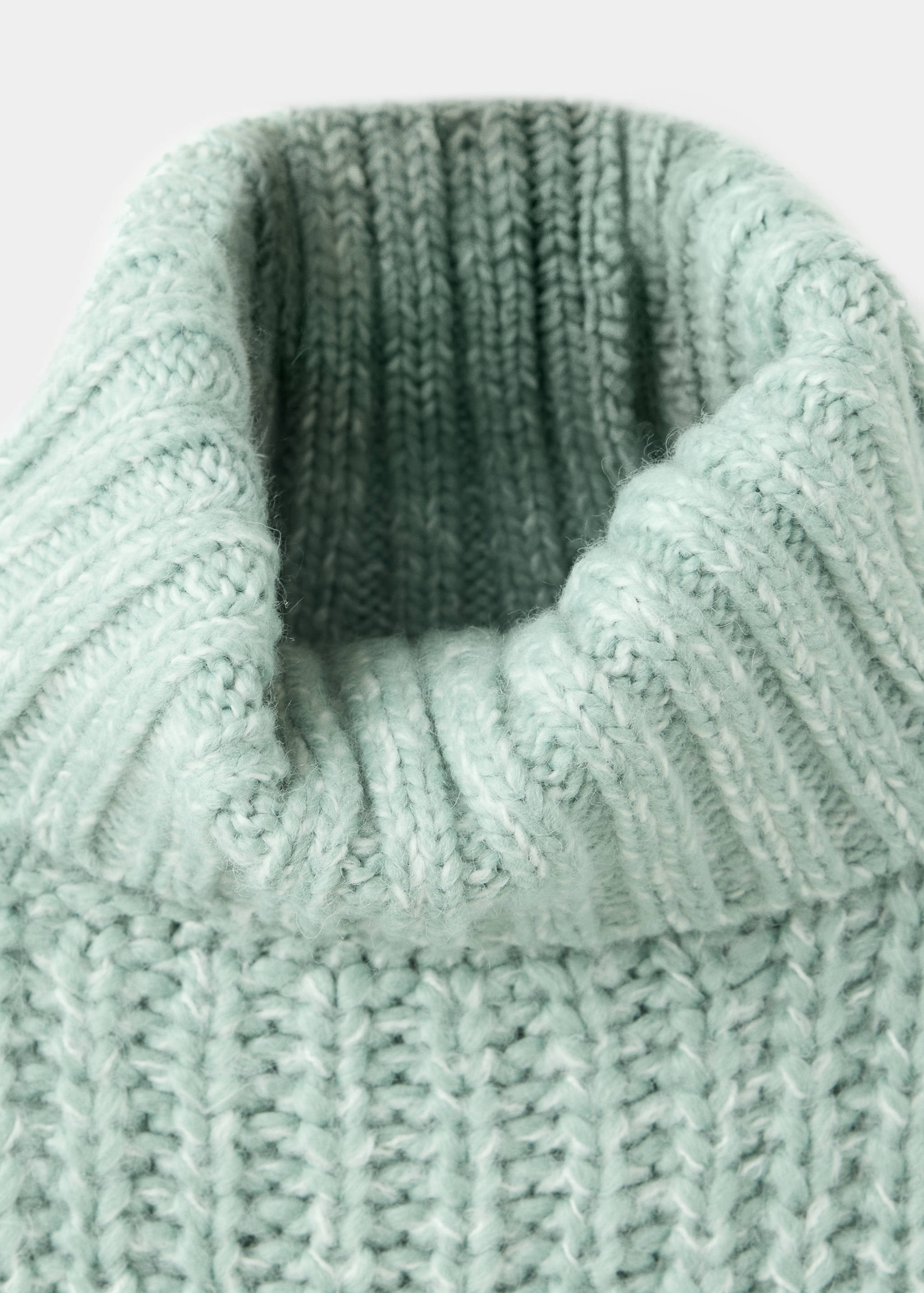 Thick knit roll neck jumper - Details of the article 8