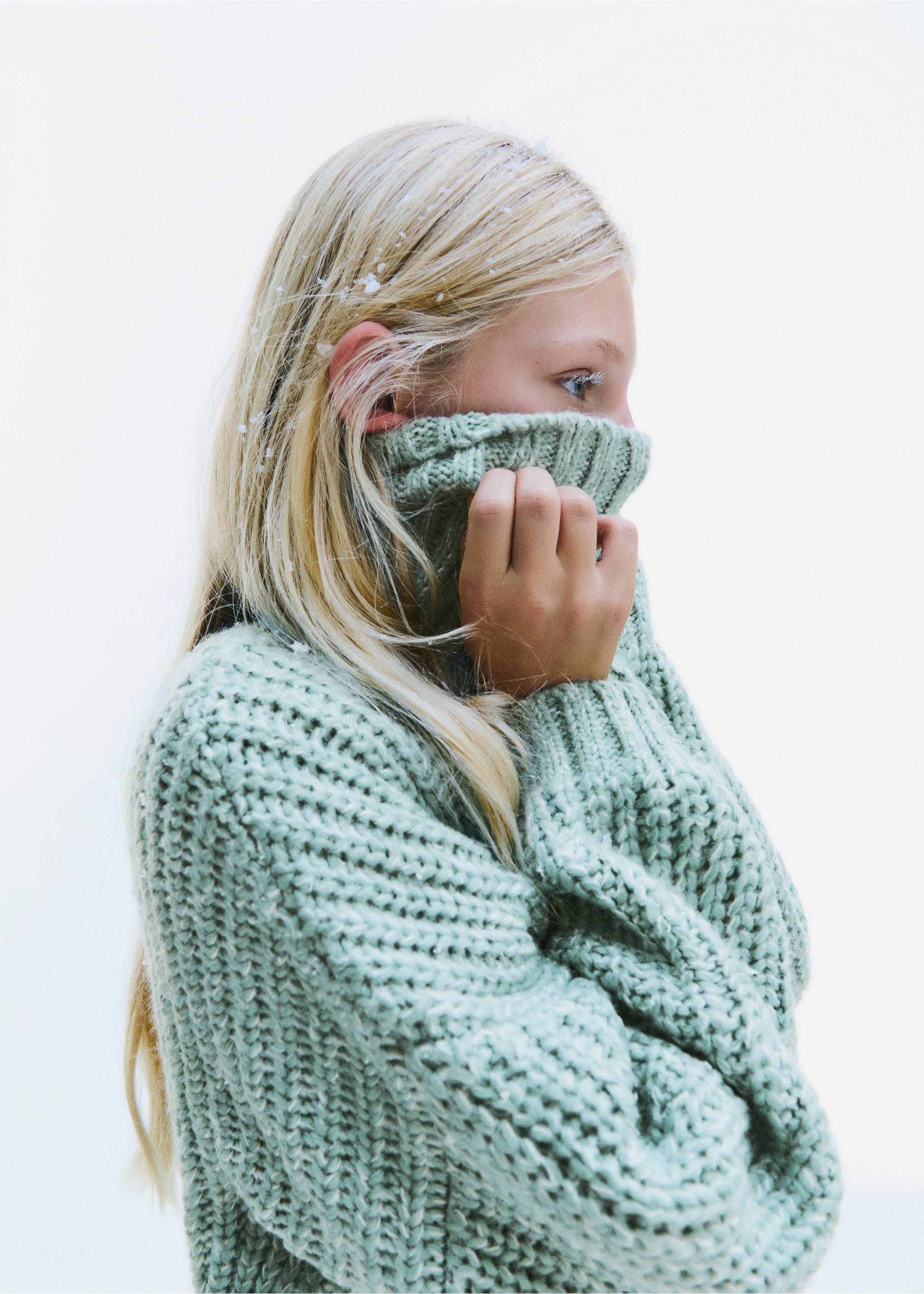 Thick knit roll neck jumper - Details of the article 5, Aqua Green. Ref: 37037131-00.