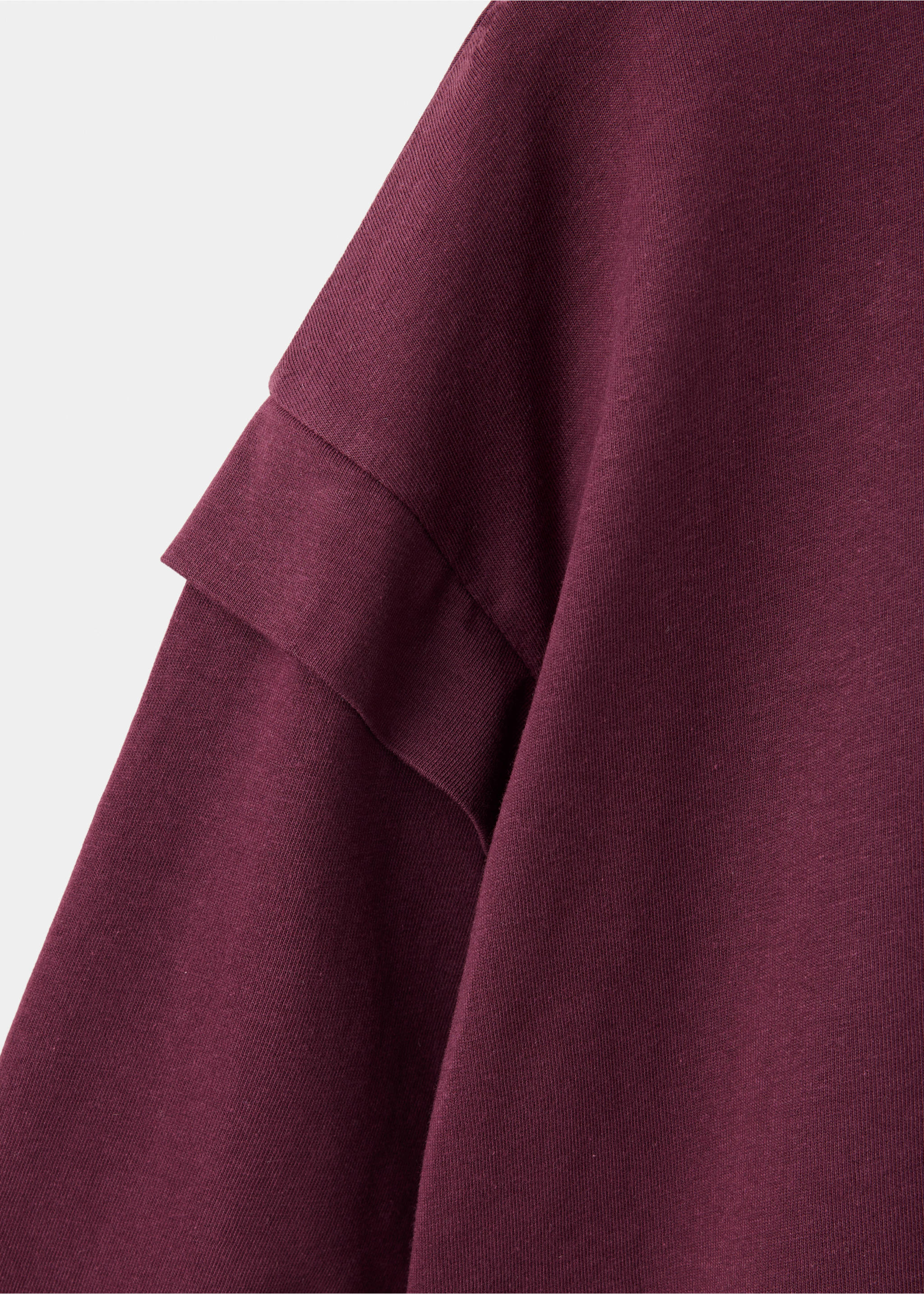 Burgundy t-shirt fabric detail focusing on the layered sleeve construction., Burgundy. Ref: 37037136-00.