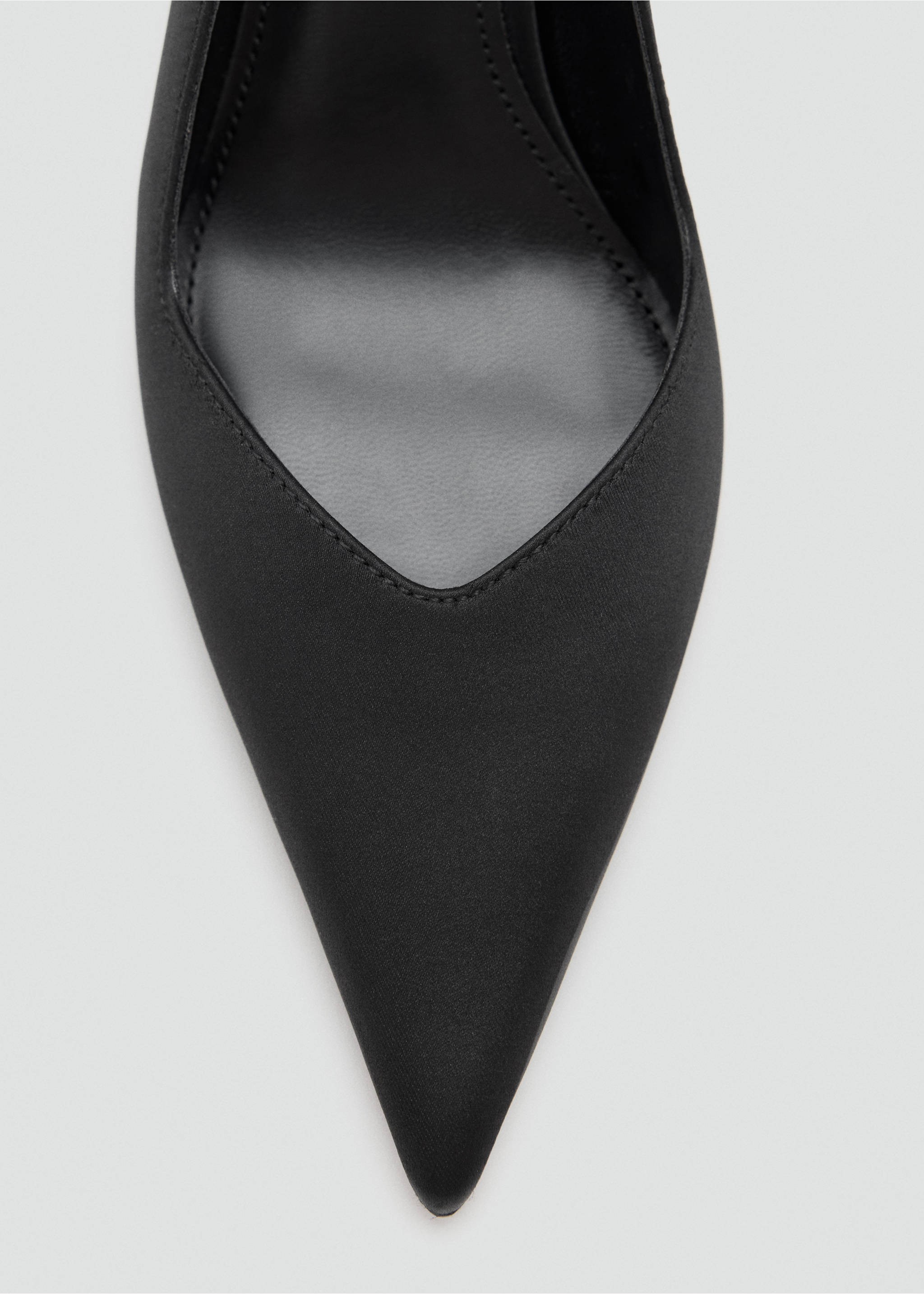 Chaussures à talon aiguille avec bride - Détail de l'article 2, Noir. Ref: 37037777-00.