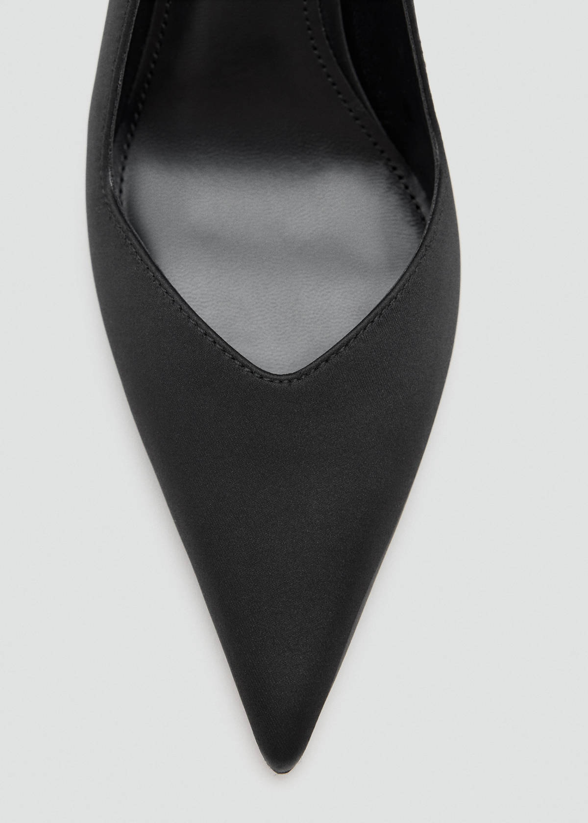 Velvet stiletto heel shoe — Black