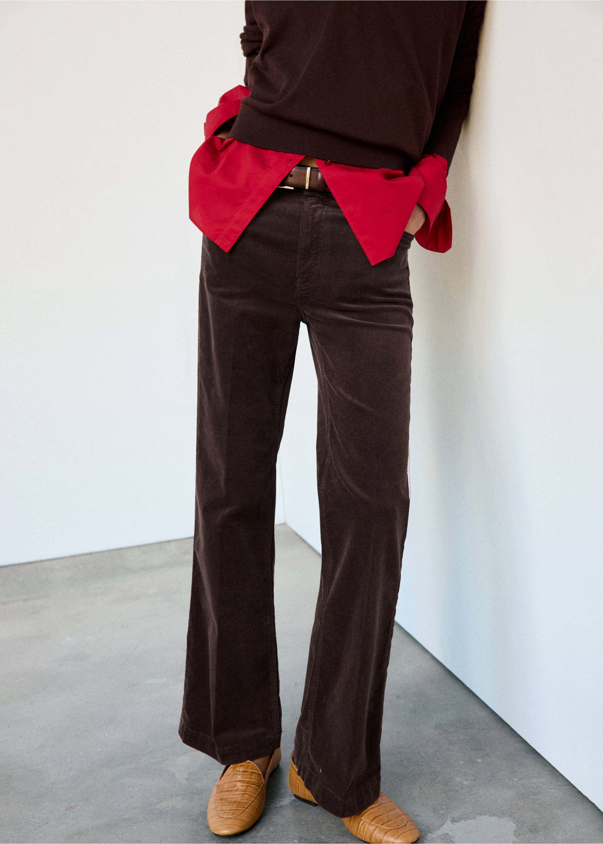 Flared corduroy trousers - Medium plane, Brown. Ref: 37037790-01.