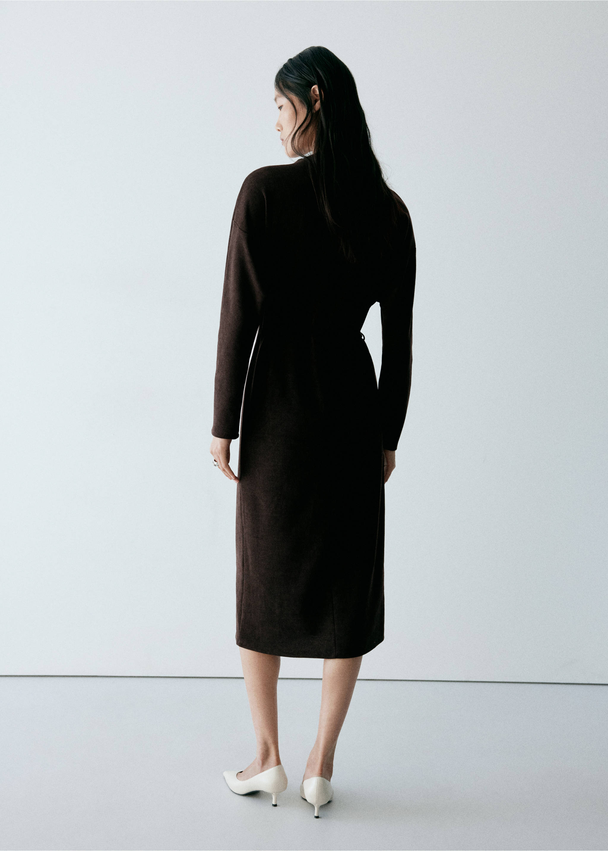 Dark brown long-sleeved midi dress, back view, Brown. Ref: 37037792-00.