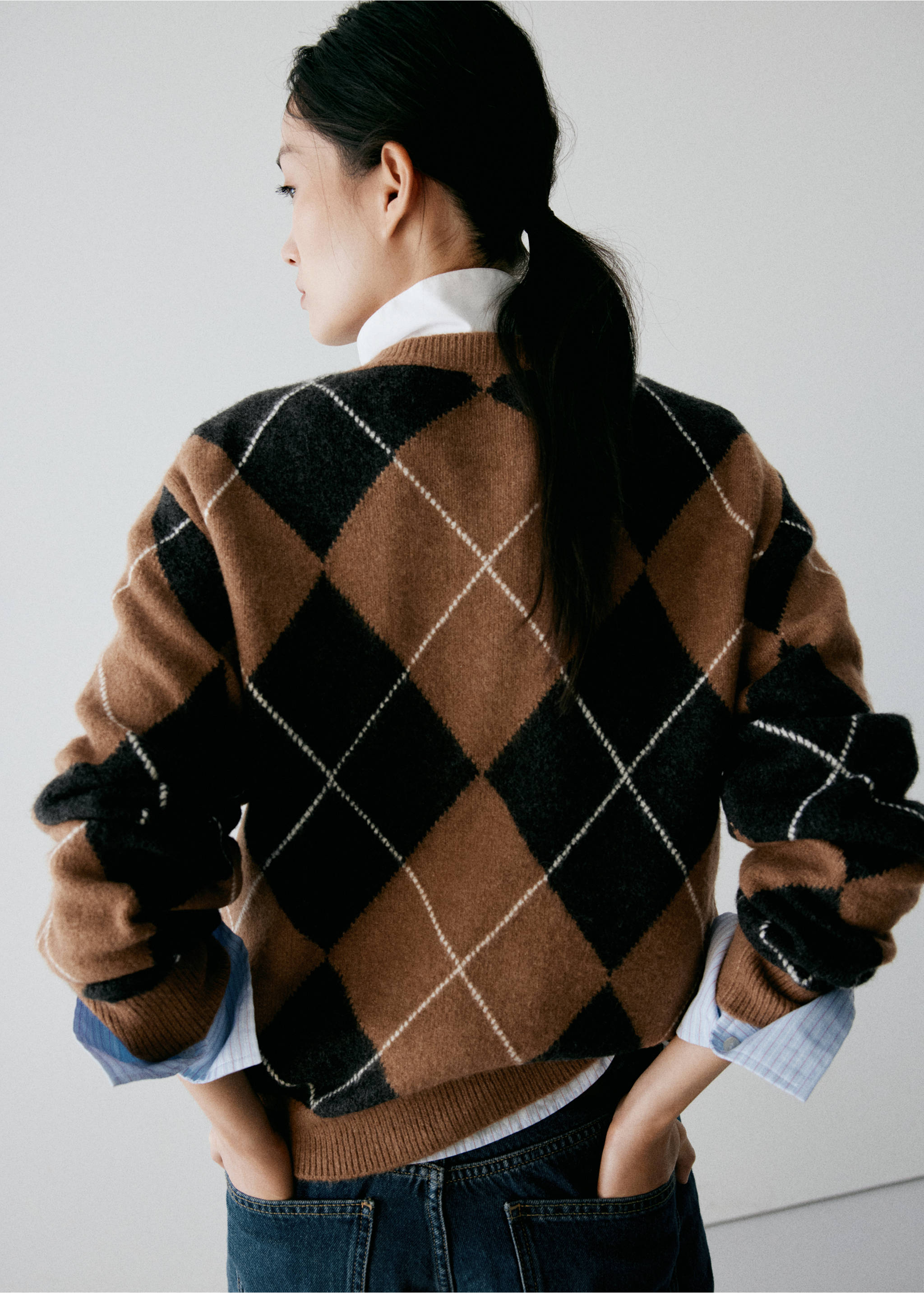 Diamond-pattern cardigan with scarf detail - Reverse of the article, Medium Brown. Ref: 37037797-01.