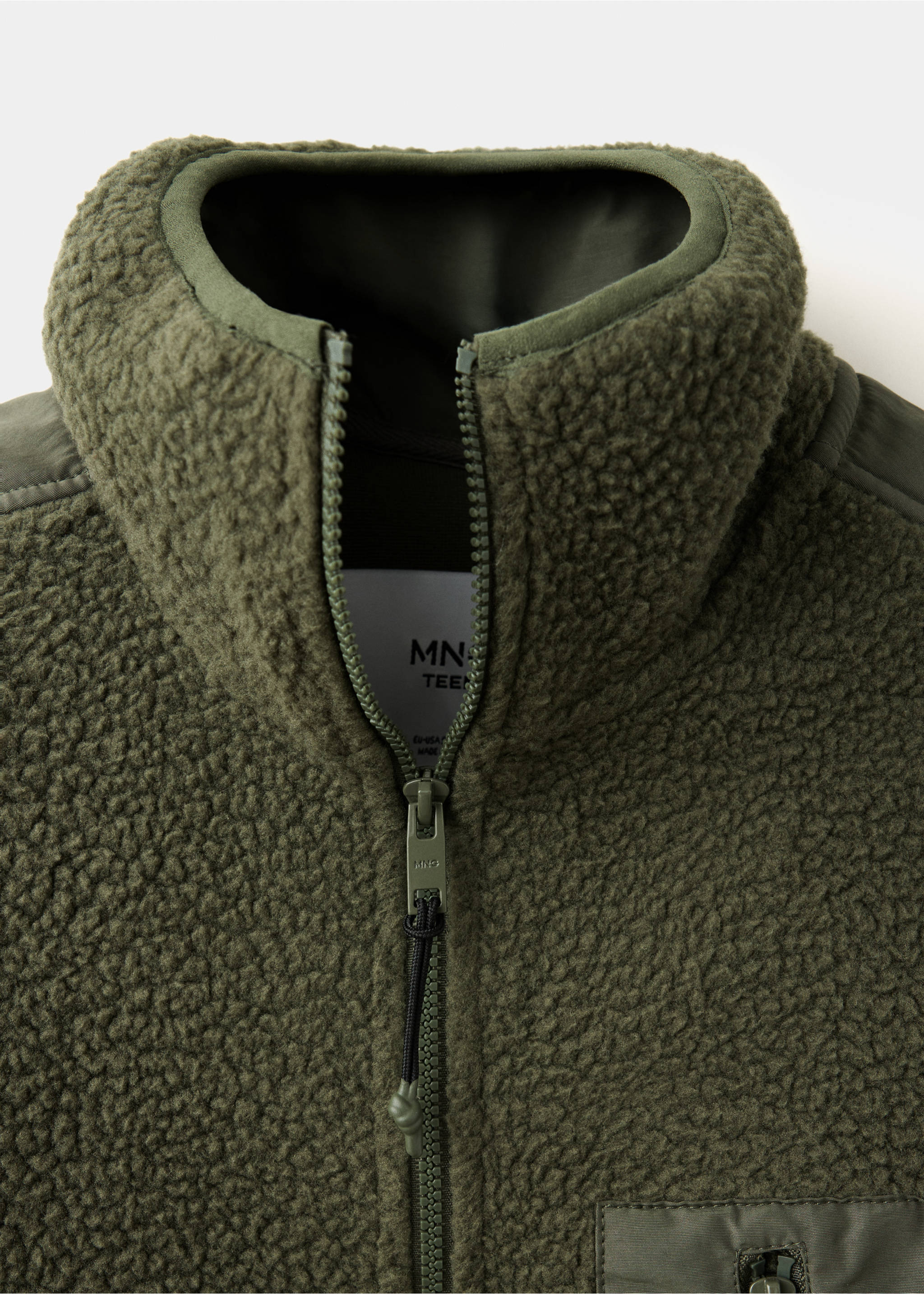 Fleece jacket with pocket - Details of the article 8, Khaki. Ref: 37037806-00.