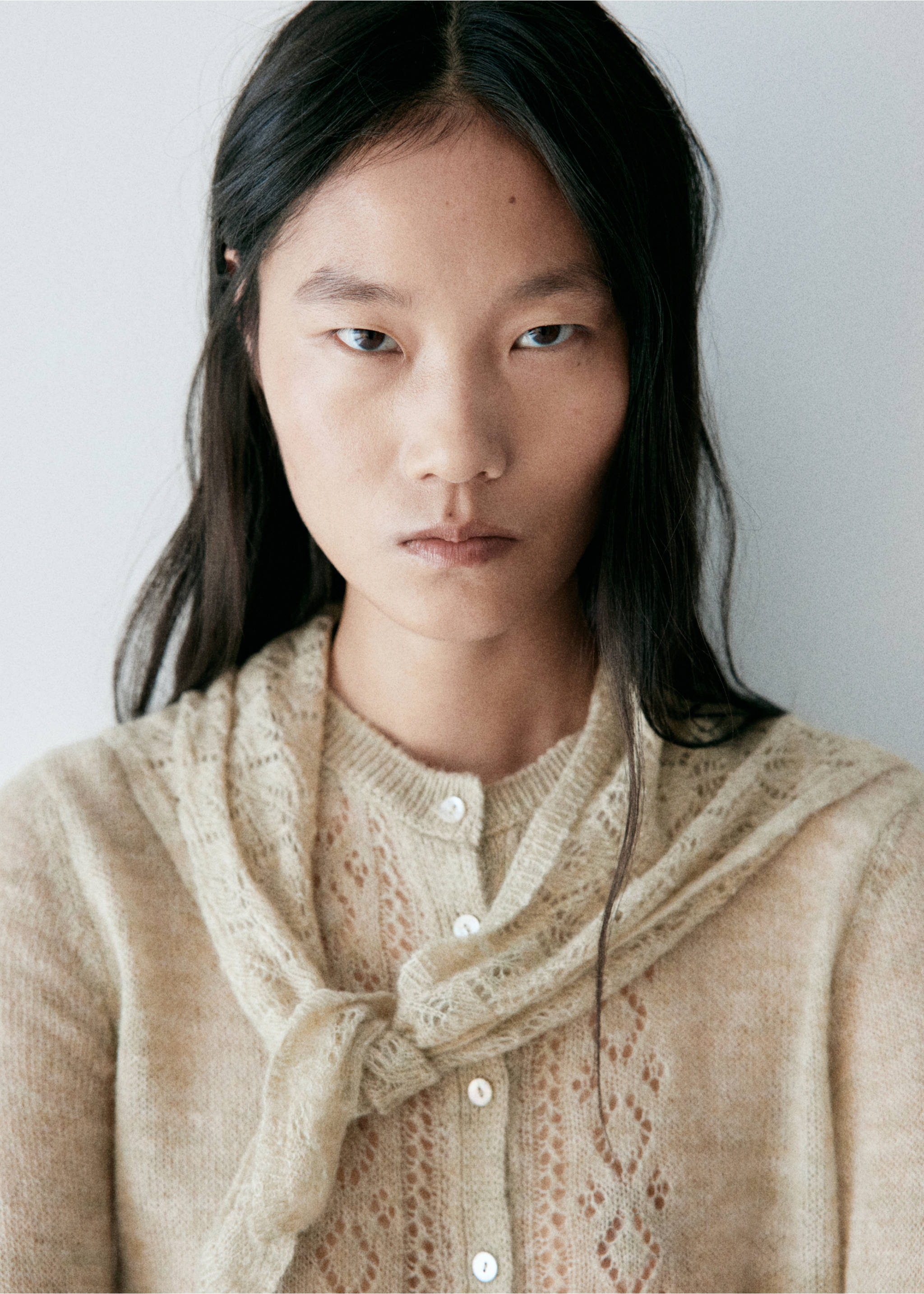 Beige knitted cardigan with openwork pattern and matching scarf, Pastel Green. Ref: 37037810-01.