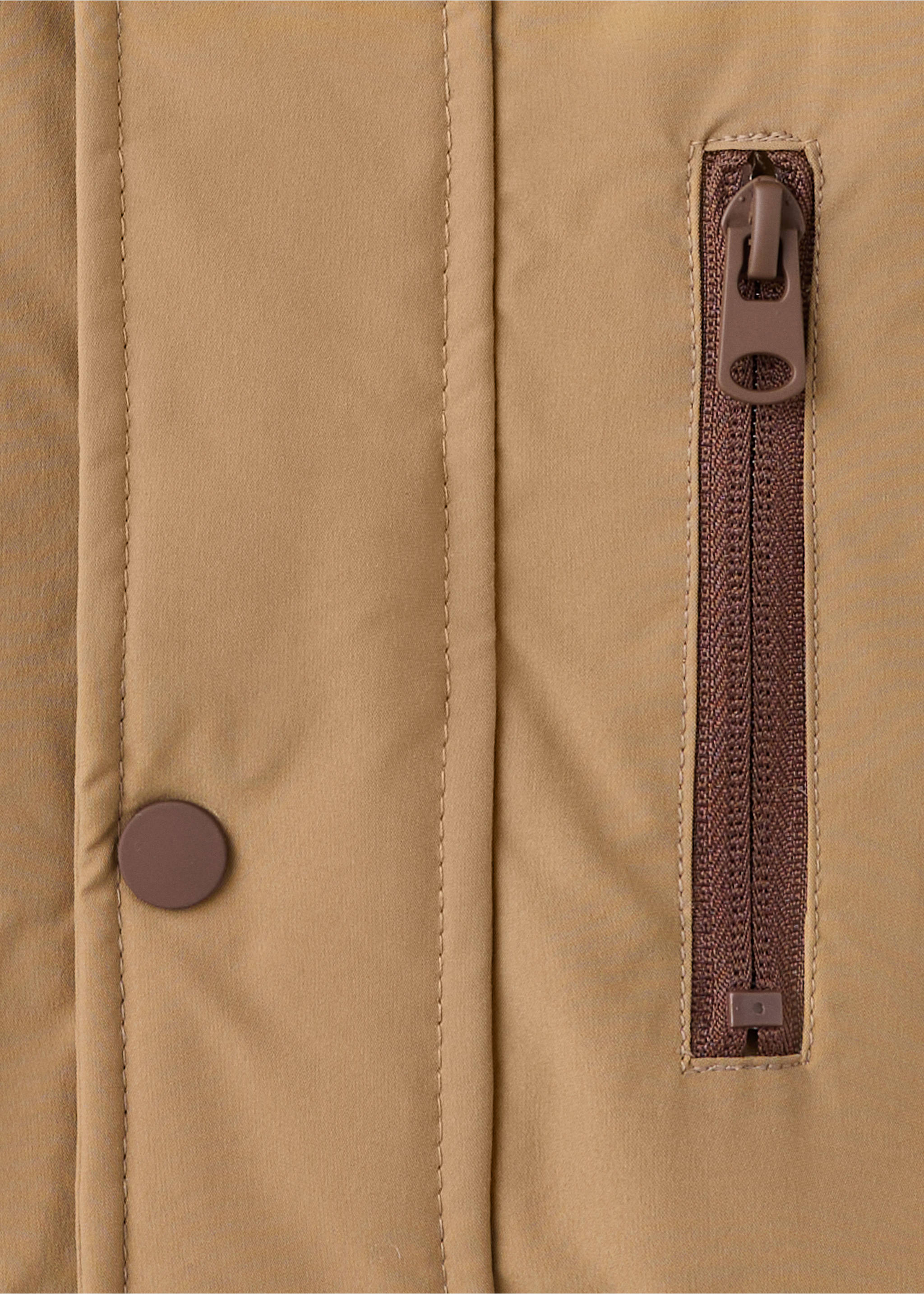Anorak capuche poches - Détail de l'article 8, Marron moyen. Ref: 37037882-00.