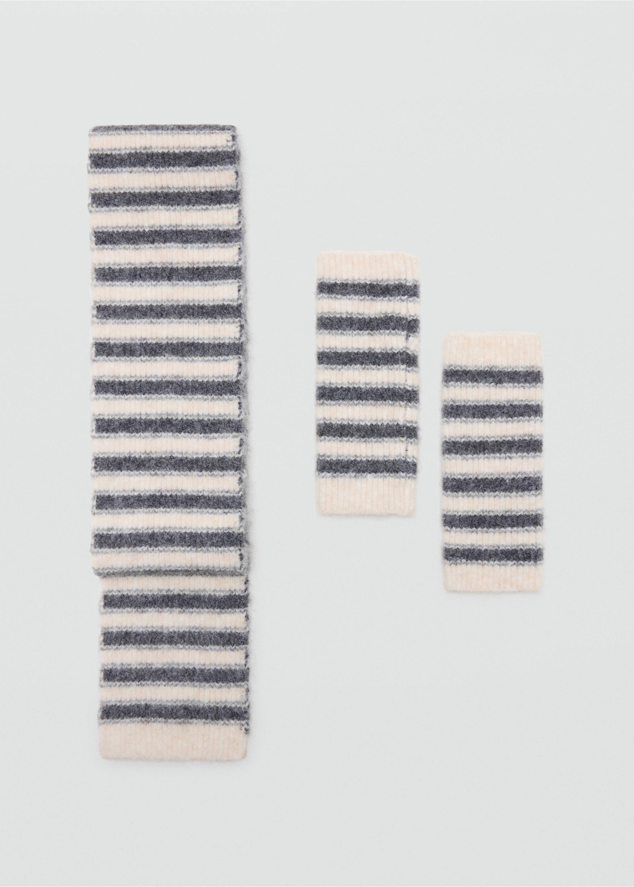 Striped knitted scarf and matching accessories set, Sand. Ref: 37037897-00.