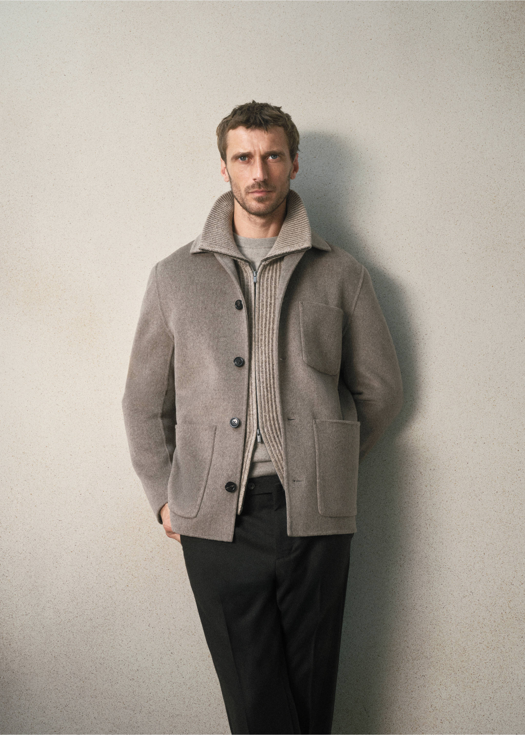 Wool-cashmere blend coat with pockets - Medium plane, Medium Brown. Ref: 37037898-00.