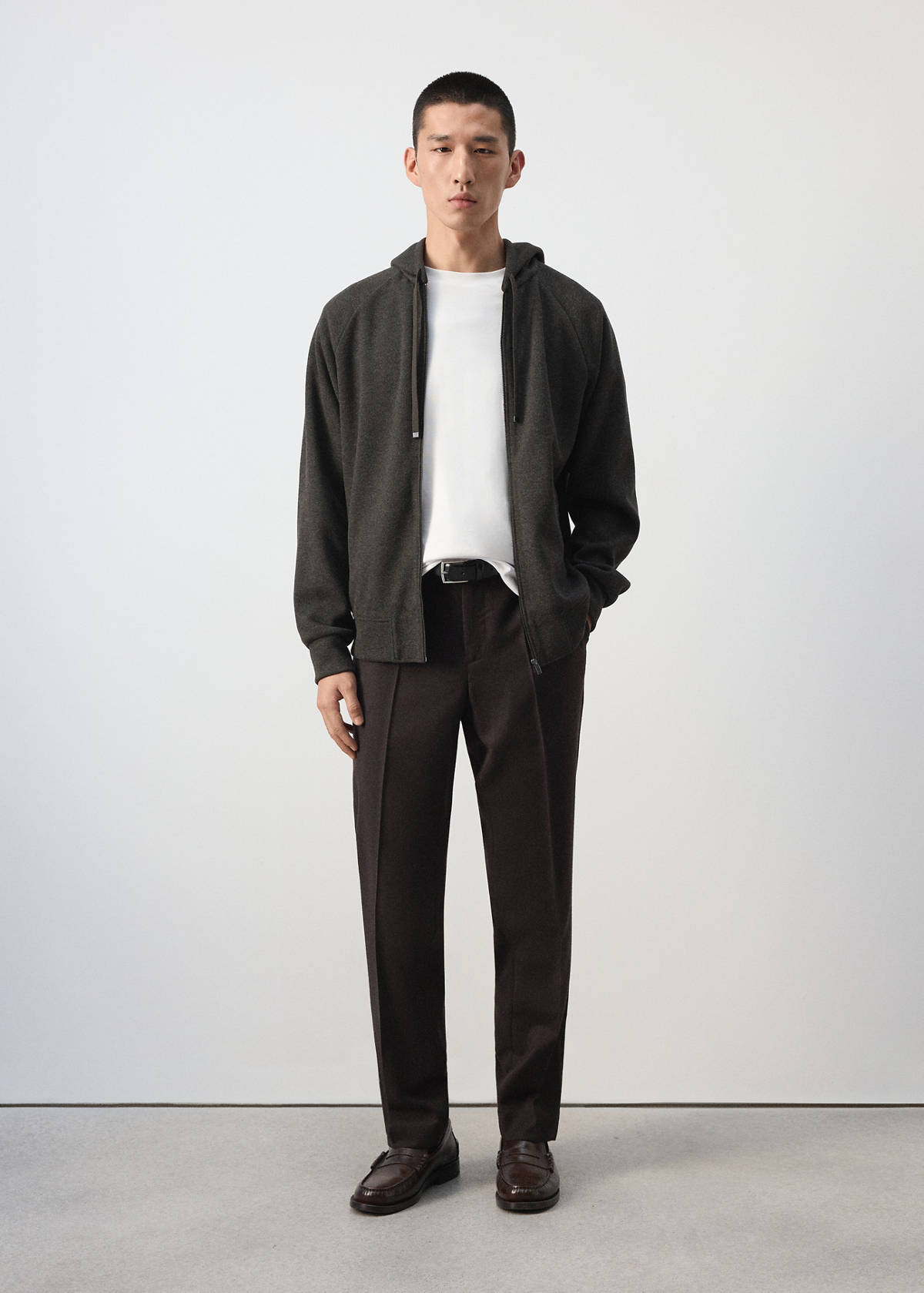 Zipped hoodie — Brown
