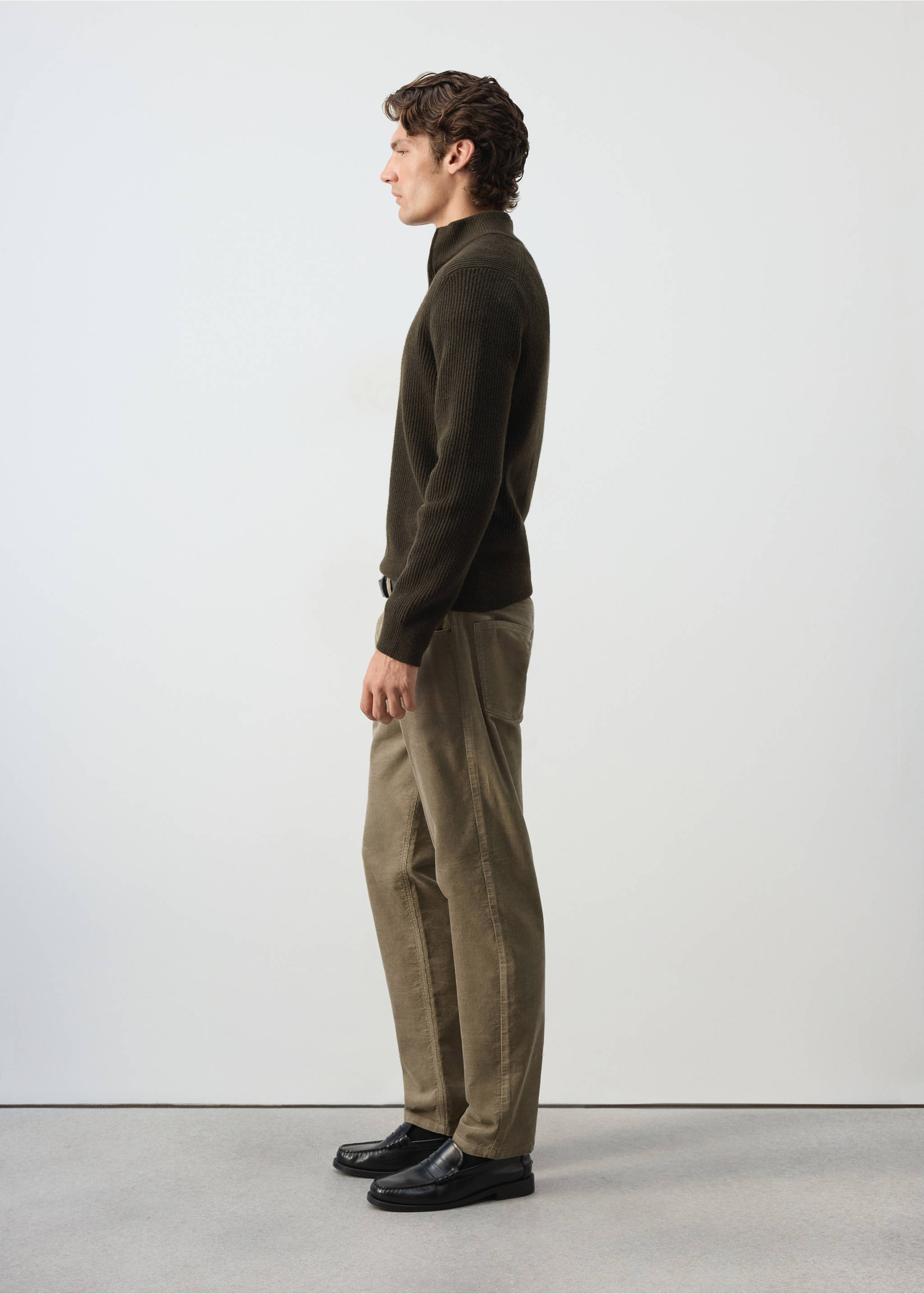 Khaki corduroy trousers in a straight fit., Mink Grey. Ref: 37037900-00.