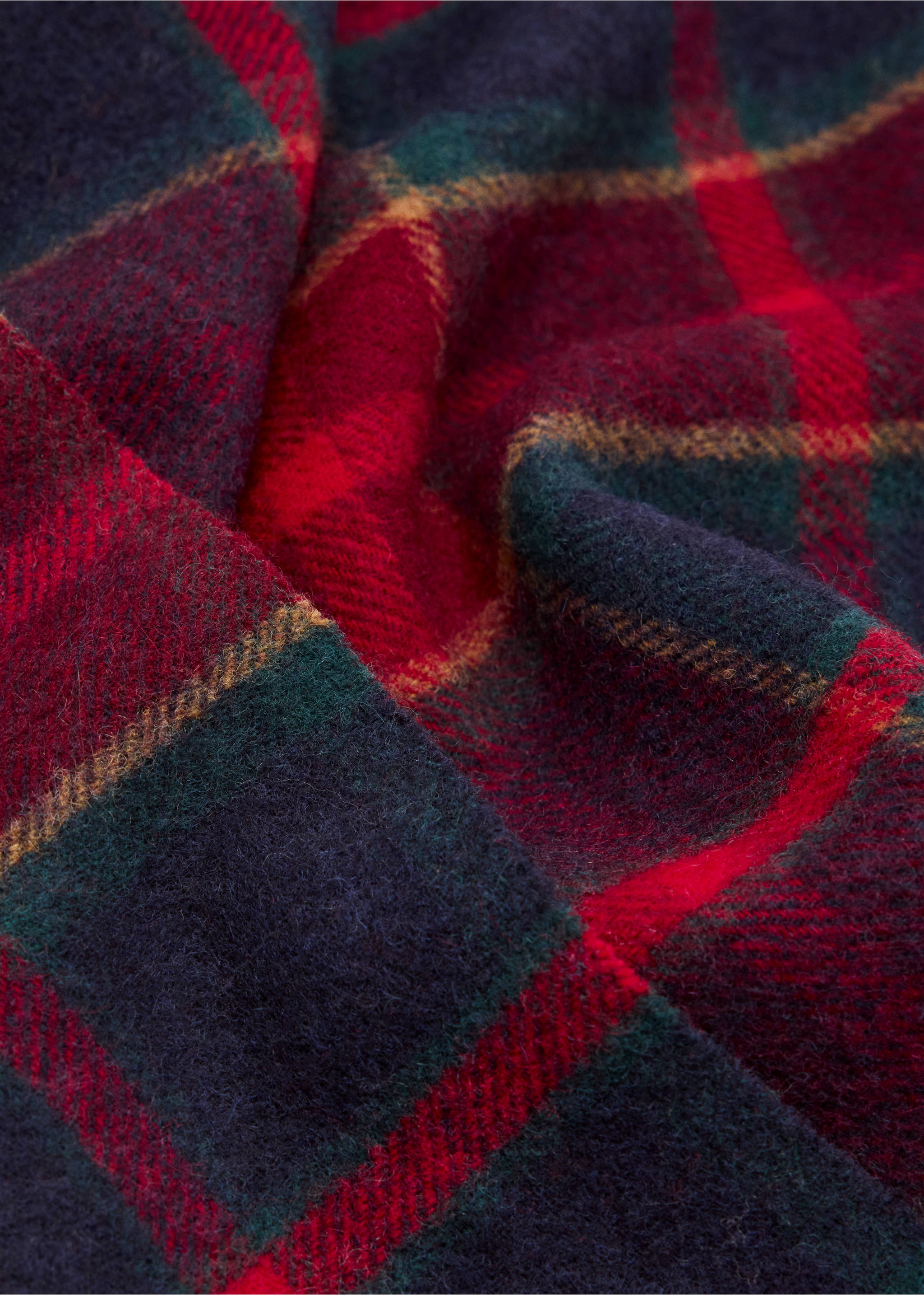 Scarf with a navy, red, and green plaid pattern in textured fabric., Red. Ref: 37037905-00.