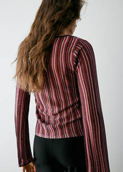Striped shiny jumper with slit opening — Burgundy 8