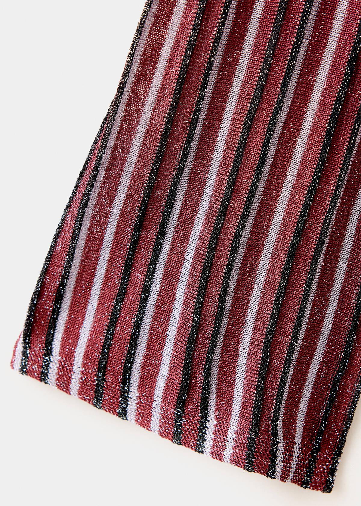 Striped shiny jumper with slit opening — Burgundy