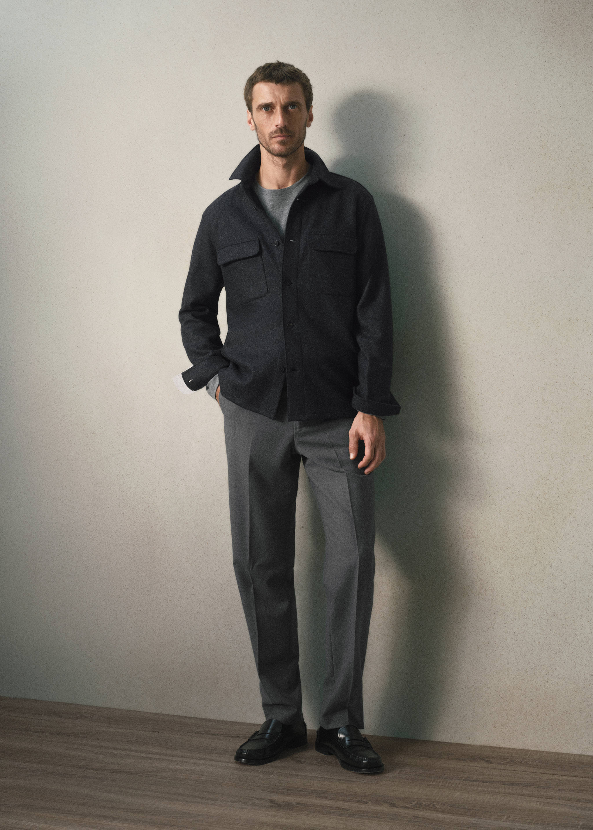 Overshirt van wolmix met zakken, regular fit - Overzichtstekening