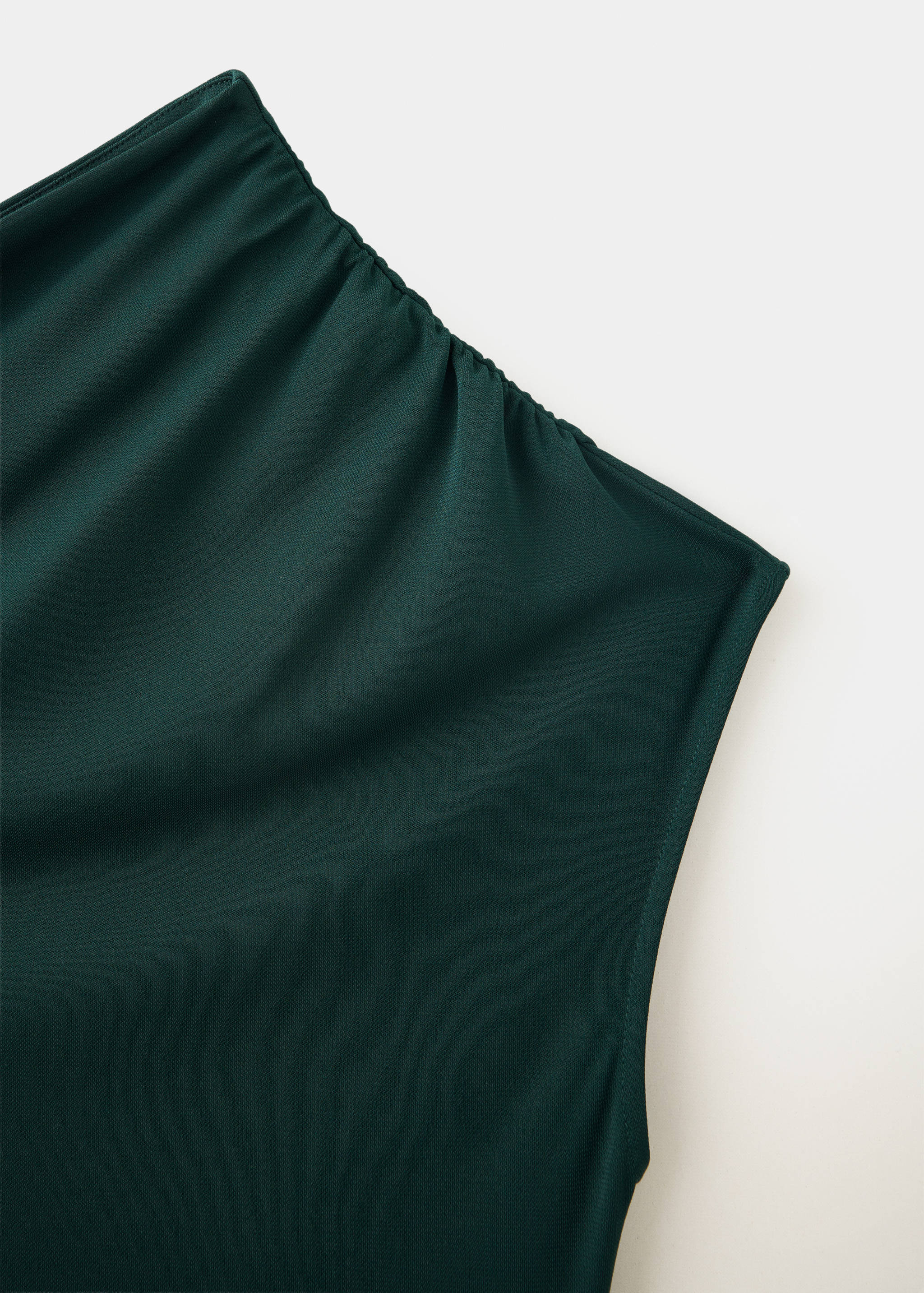 Robe asymétrique froncée - Détail de l'article 0