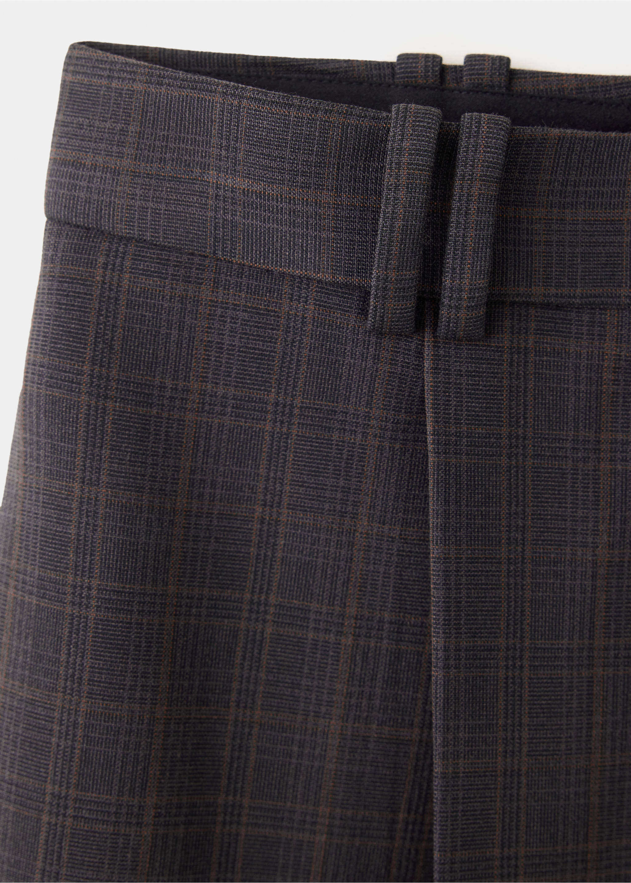 TROUSERS VITORIA - Details of the article 0, Brown. Ref: 37037943-00.