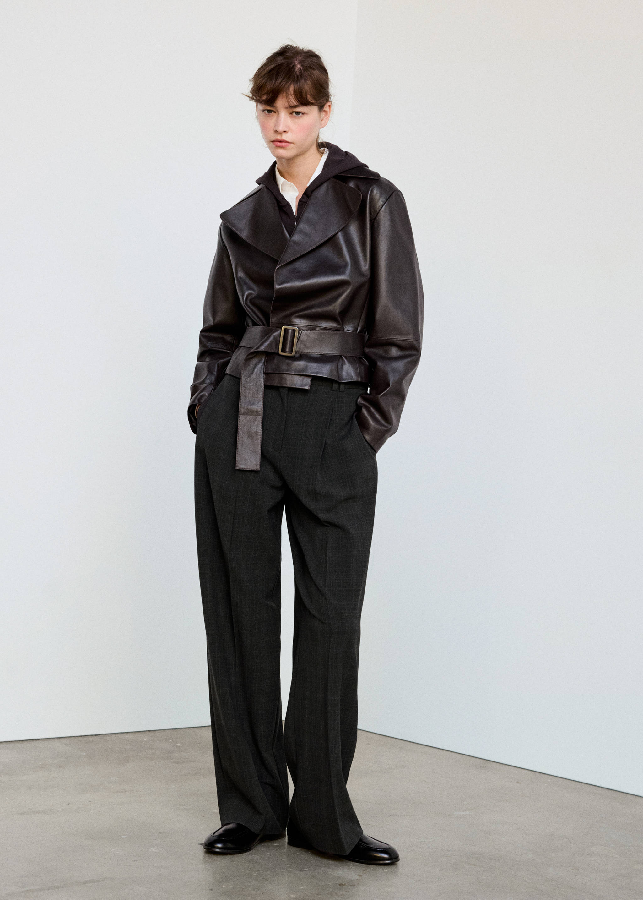 Check suit trousers - General plane