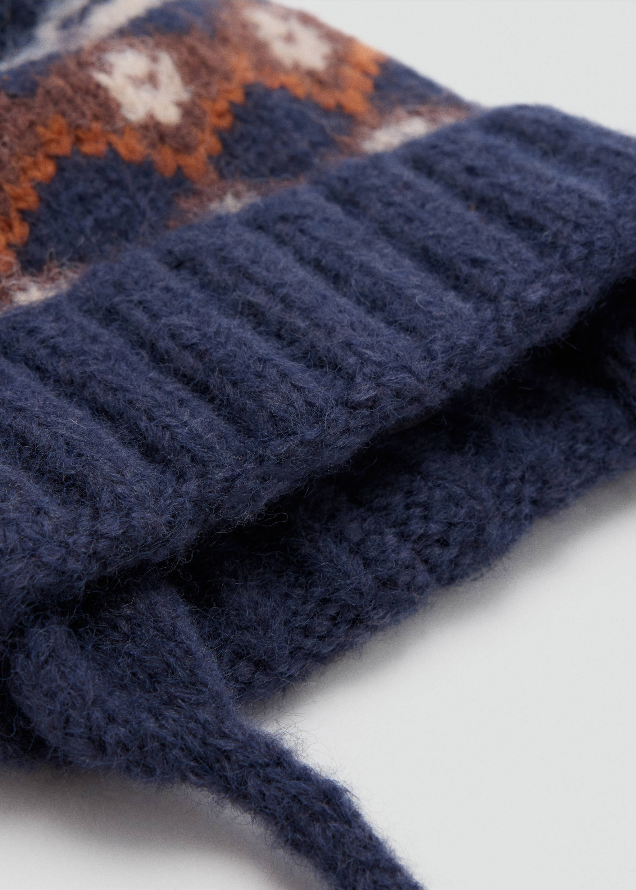 Navy blue knit beanie with a ribbed cuff and Fair Isle pattern., Navy. Ref: 37038266-00.