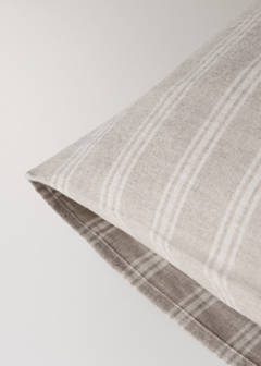 Two striped flannel pillowcases 50 x 75 cm — Beige 2