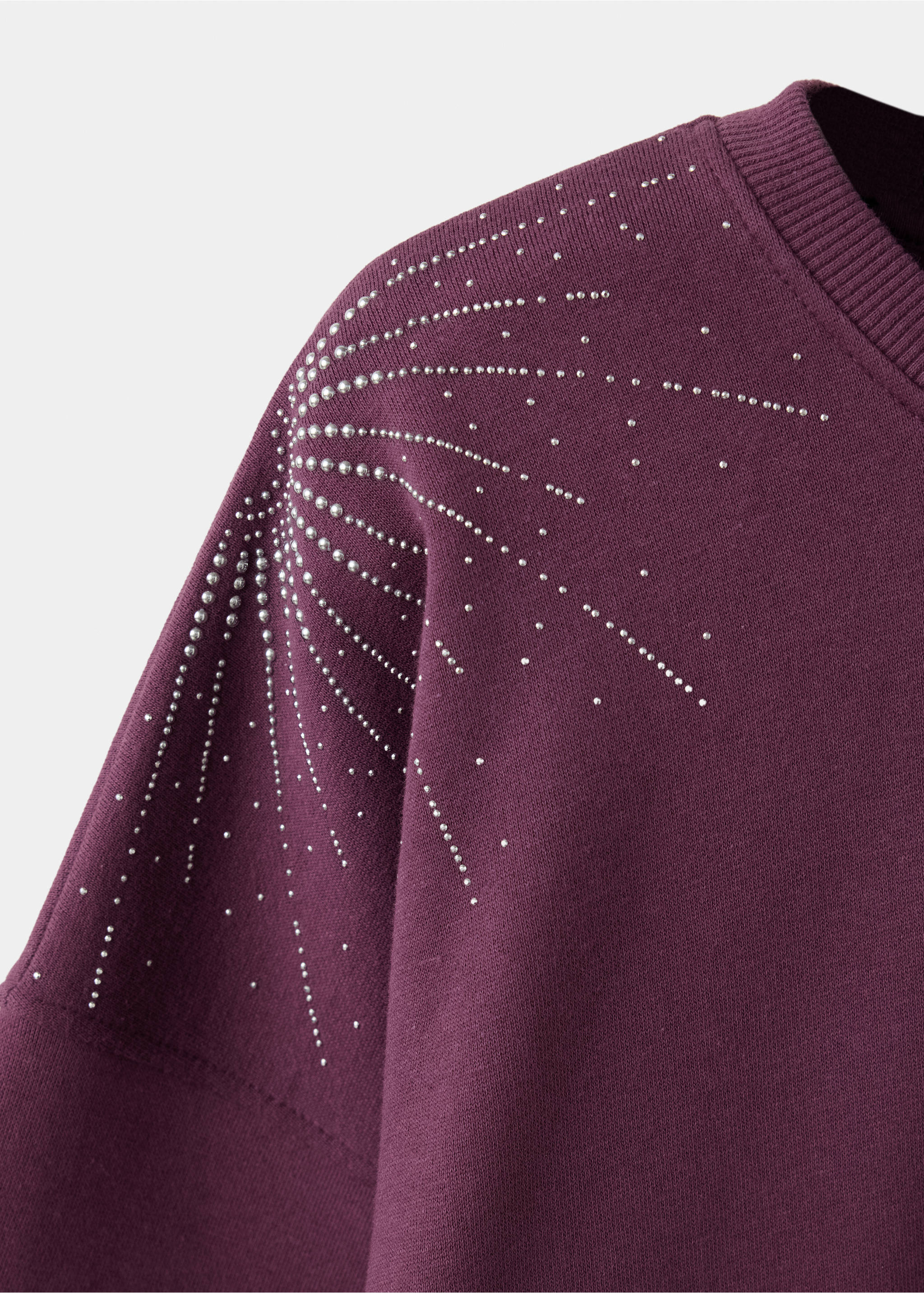 Sweatshirt with rhinestone detailing - Details of the article 8, Wine. Ref: 37038635-00.